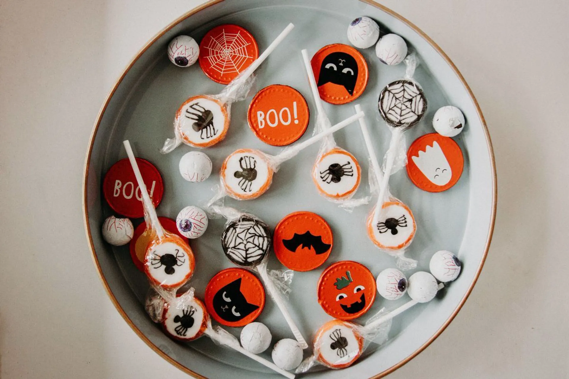 Halloween hacks: tips for saving money on your spookiest holiday