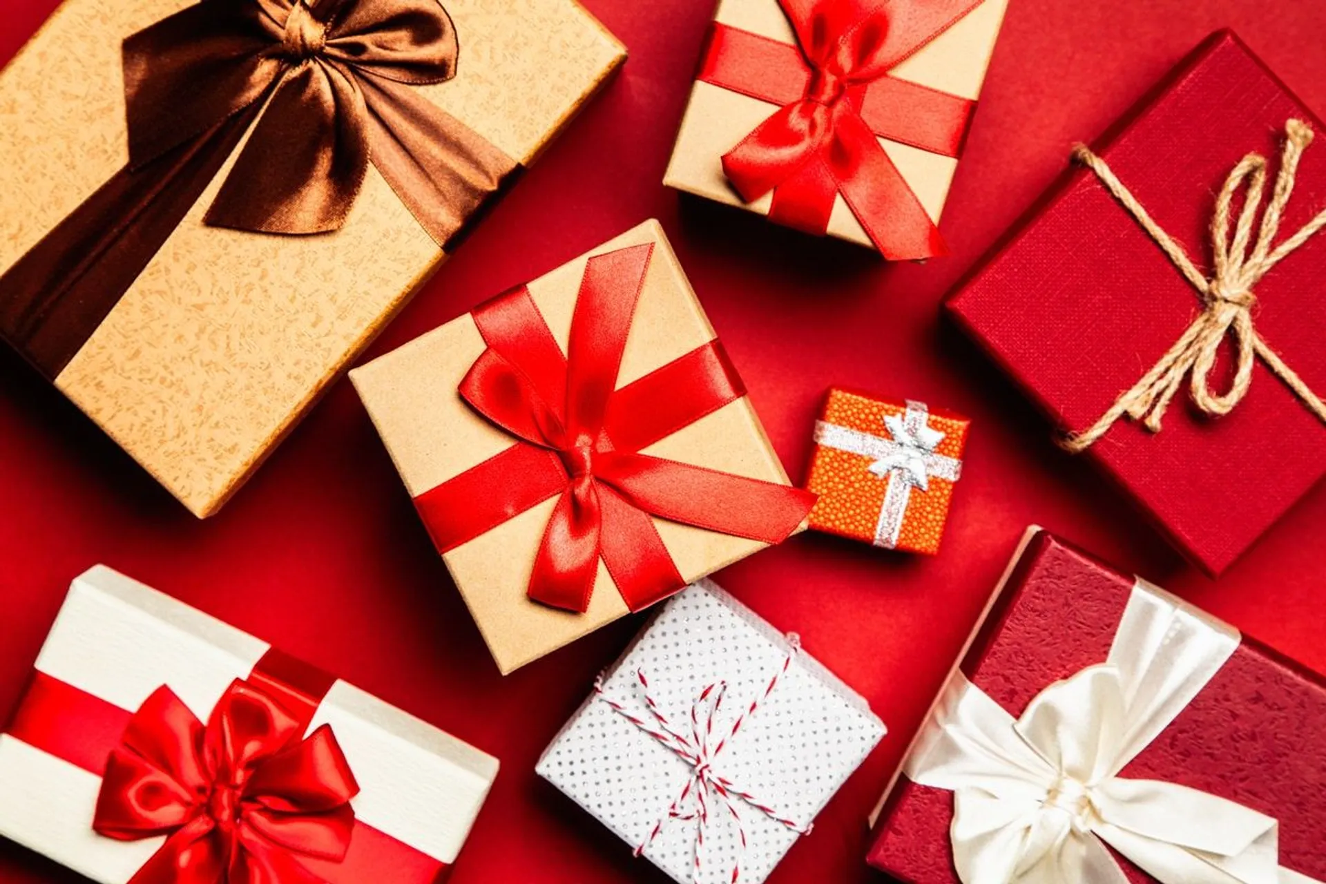 Top 5 trgovina za kupnju božićnih poklona