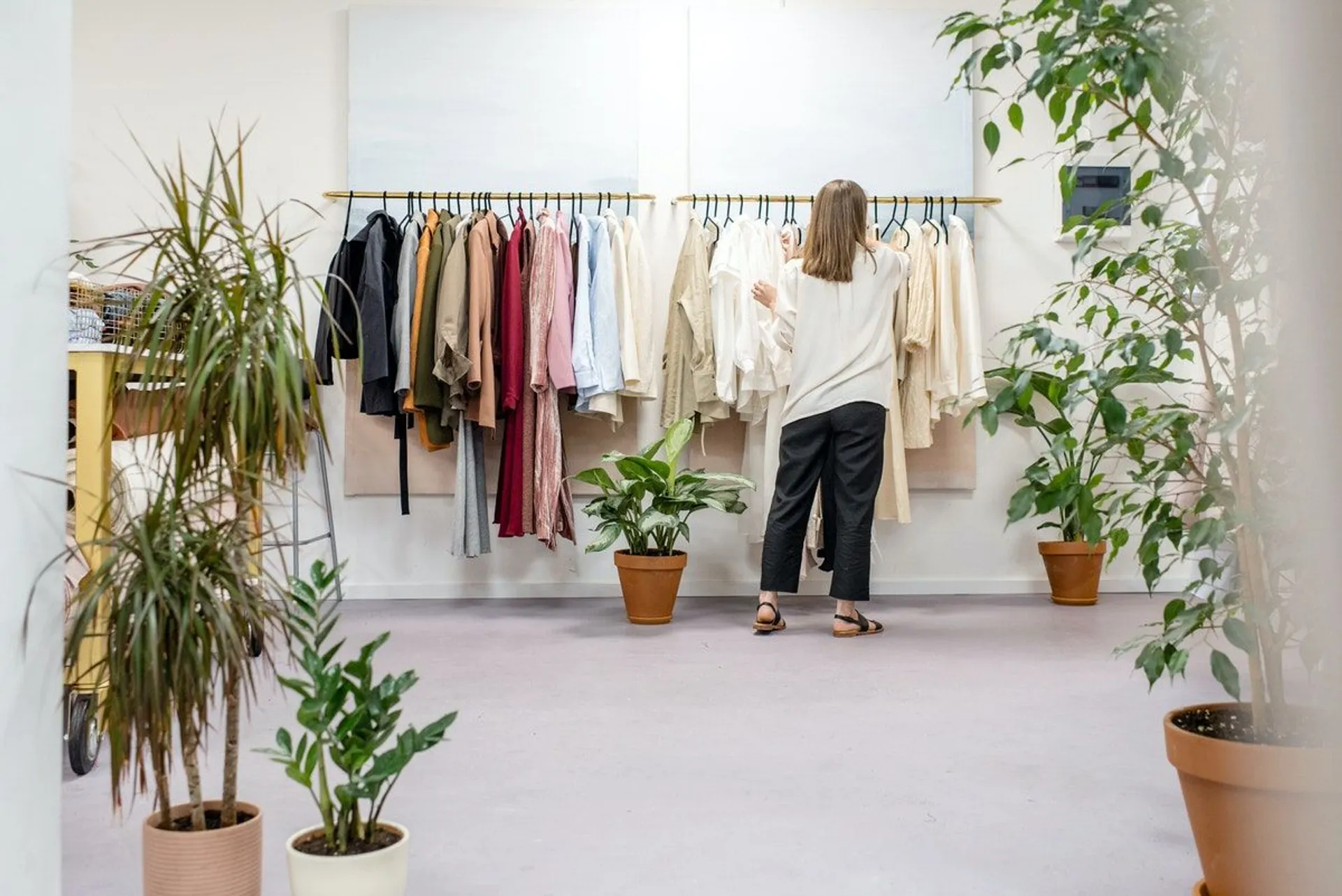 5 modemerken die je nodig hebt in je garderobe