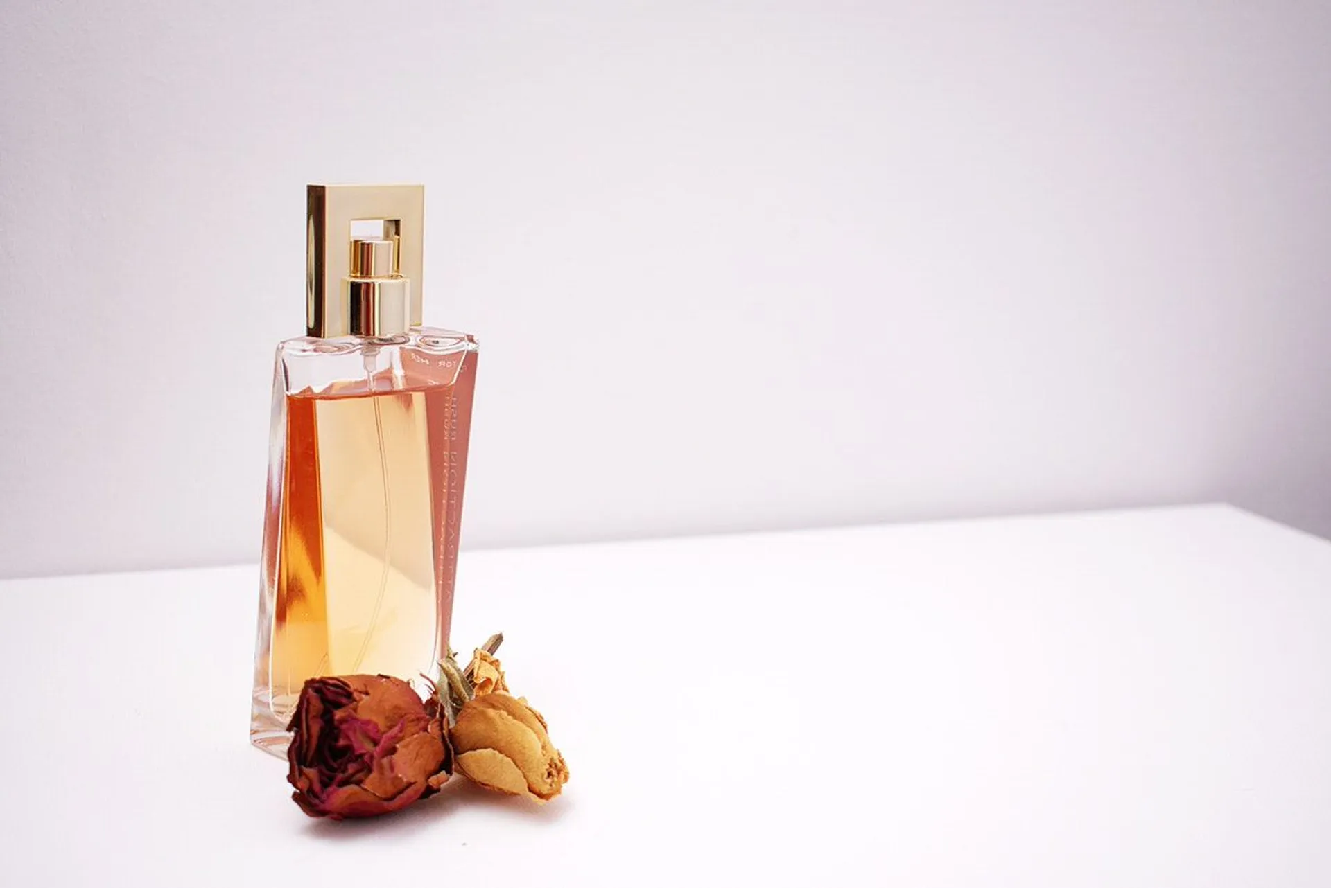 Tips para elegir un perfume rico y barato
