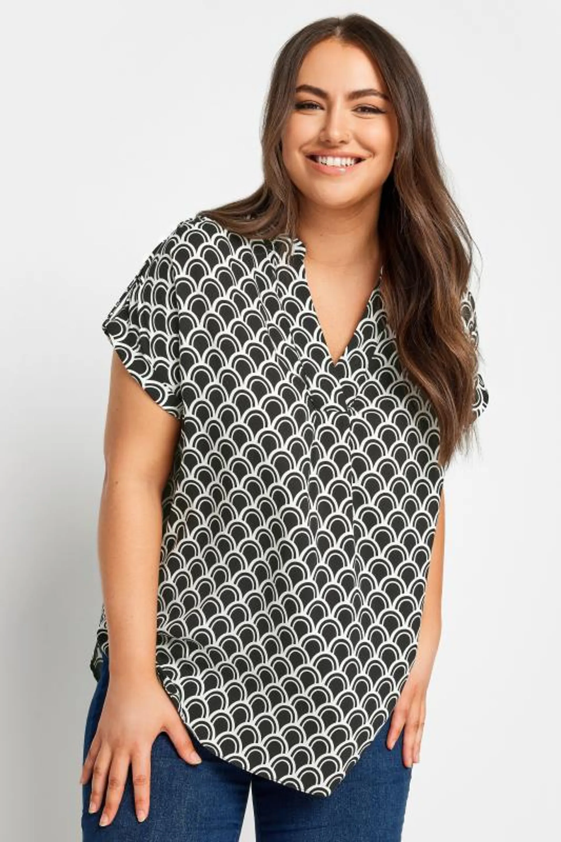 YOURS Curve Black Geometric Print Blouse