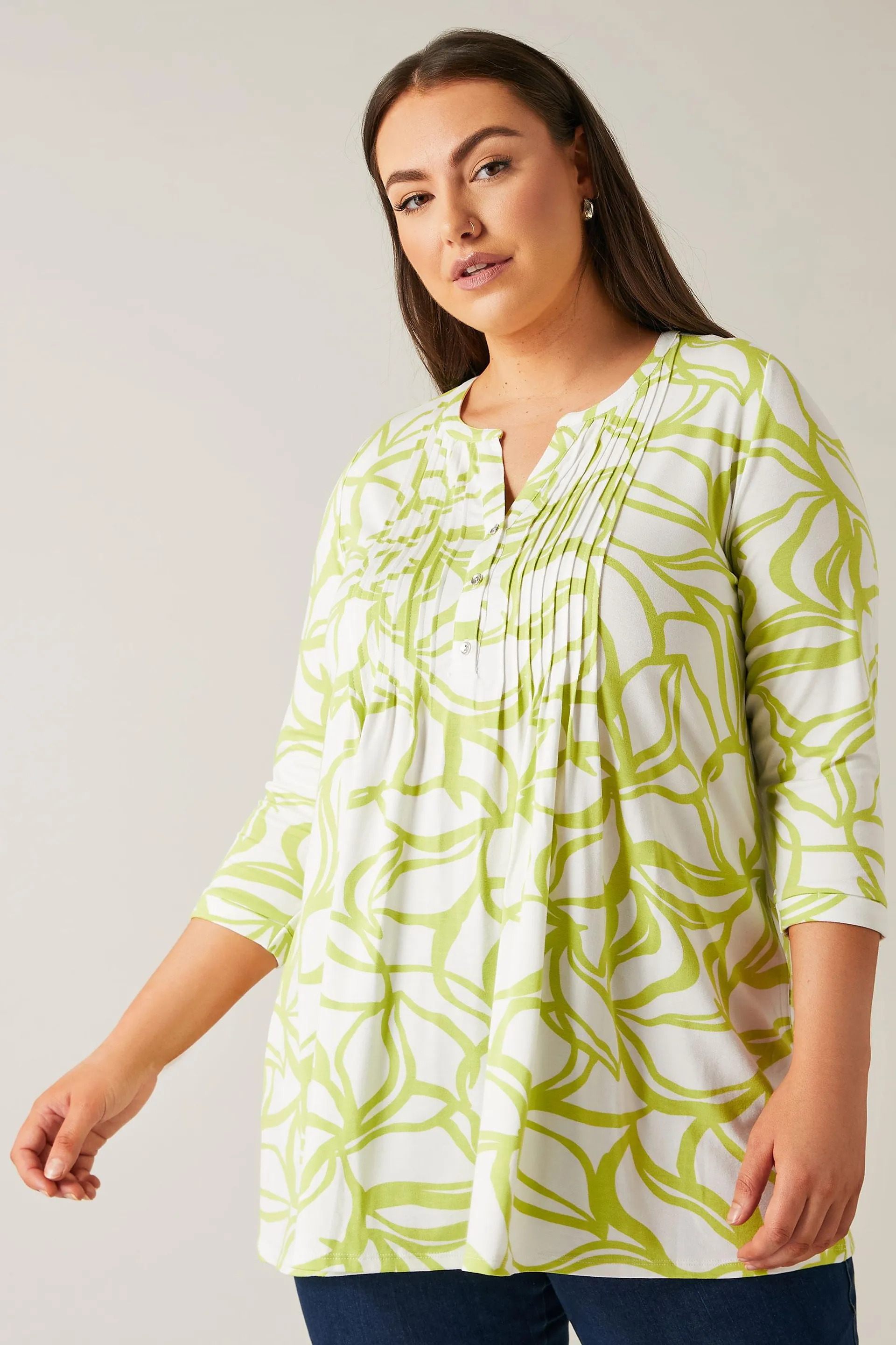 EVANS Curve Chartreuse Green Abstract Print Pintuck Blouse