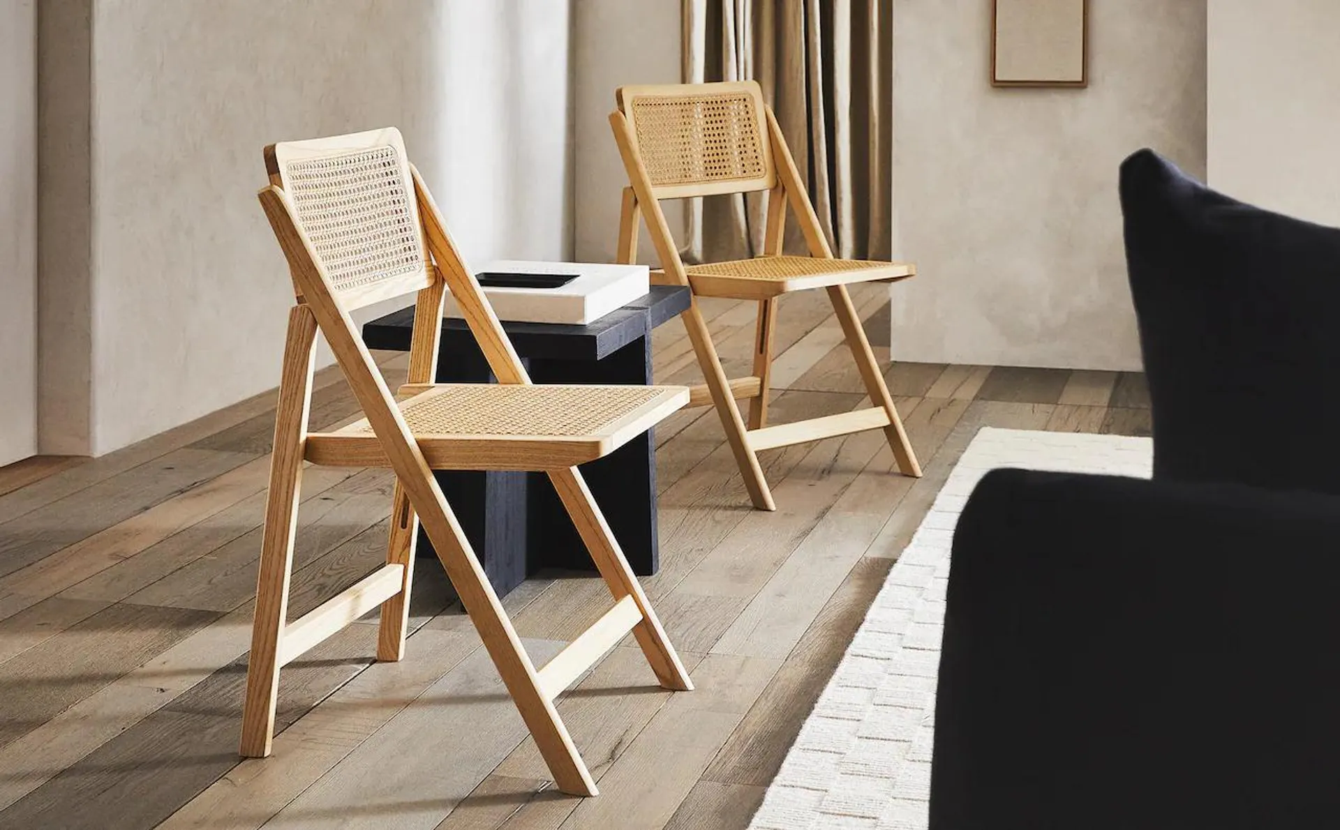 RATTAN AND WOOD FOLDING CHAIR