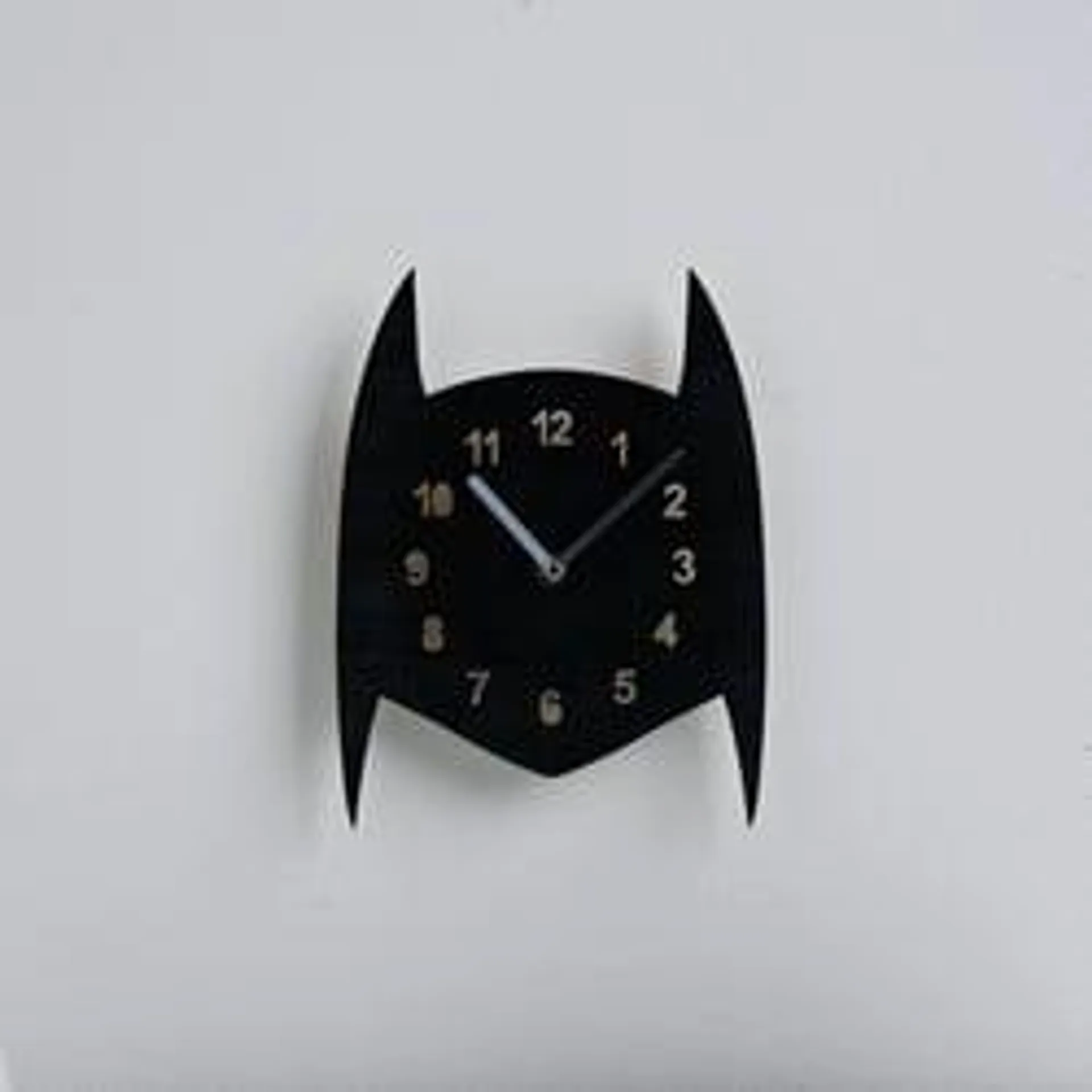 bat wall clock 17x23cm black