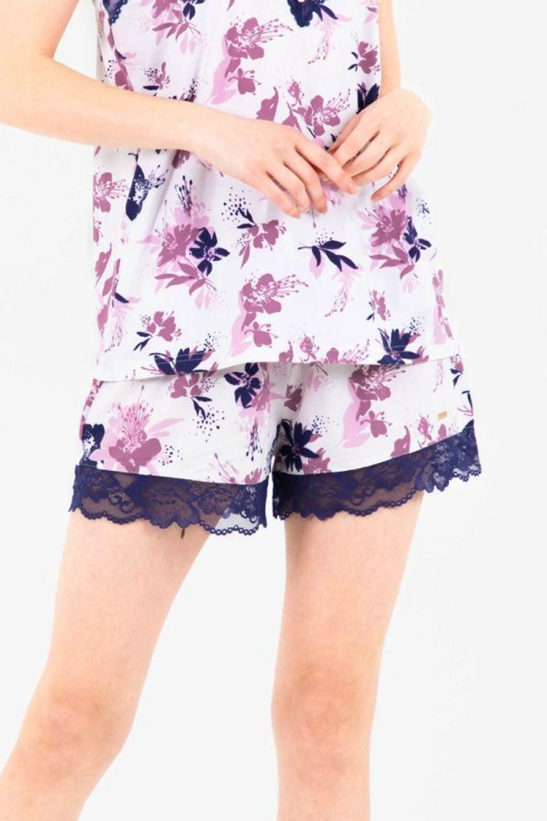 Ladies White Floral Lace Short