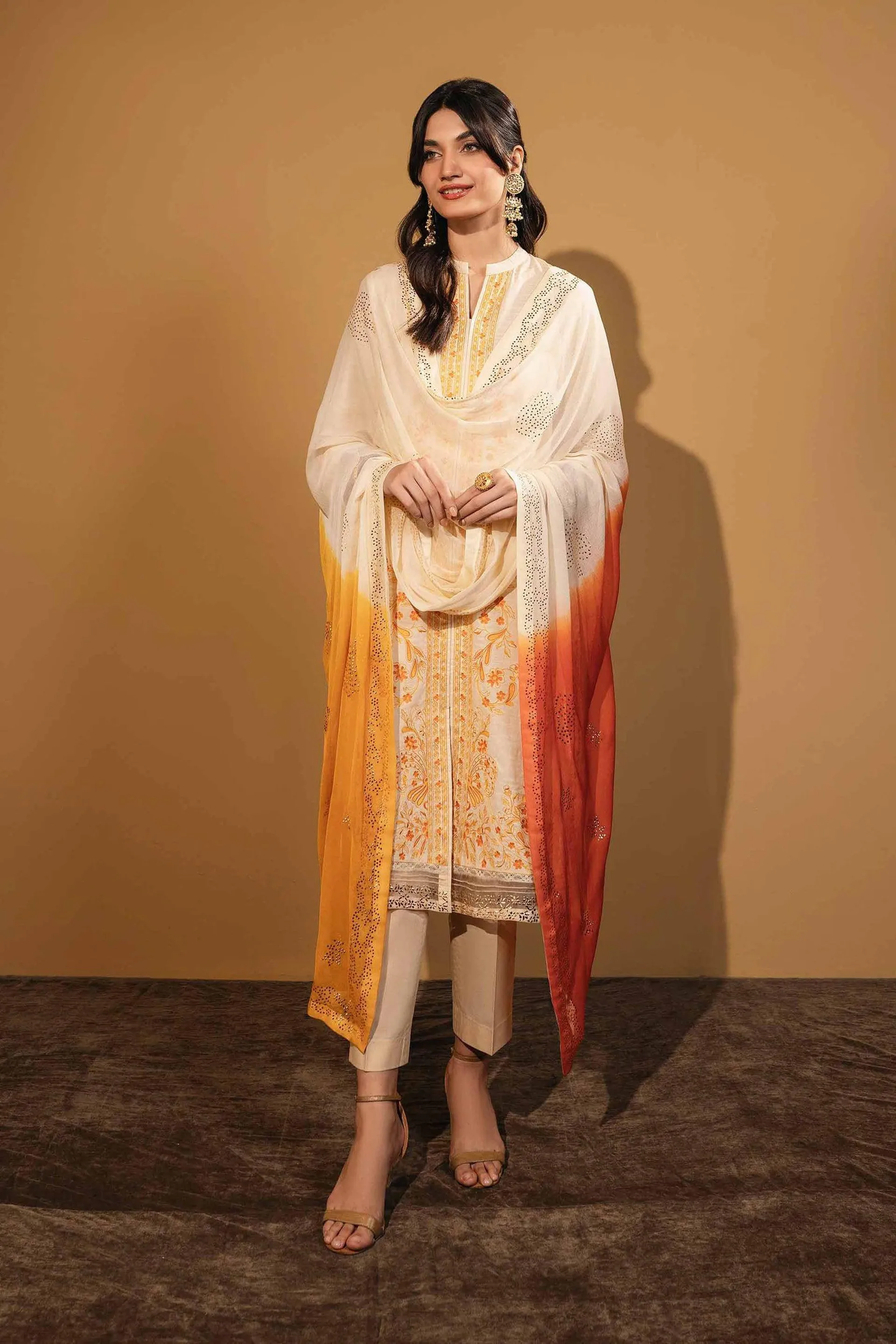 3 Piece - Printed Embellished Suit - 42301303