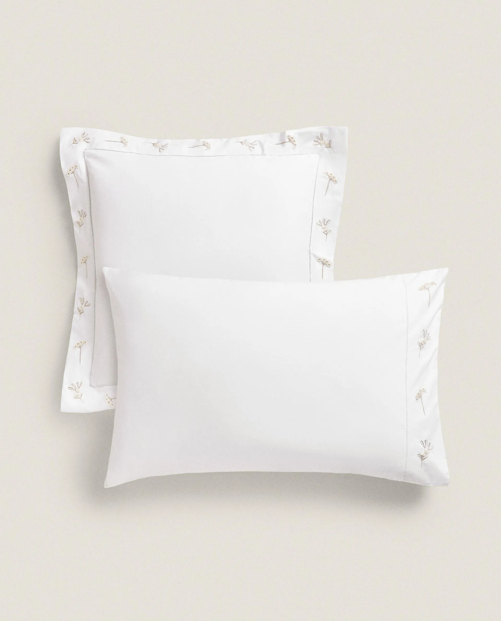 (200 THREAD COUNT) PERCALE PILLOWCASE WITH FLORAL EMBROIDERY