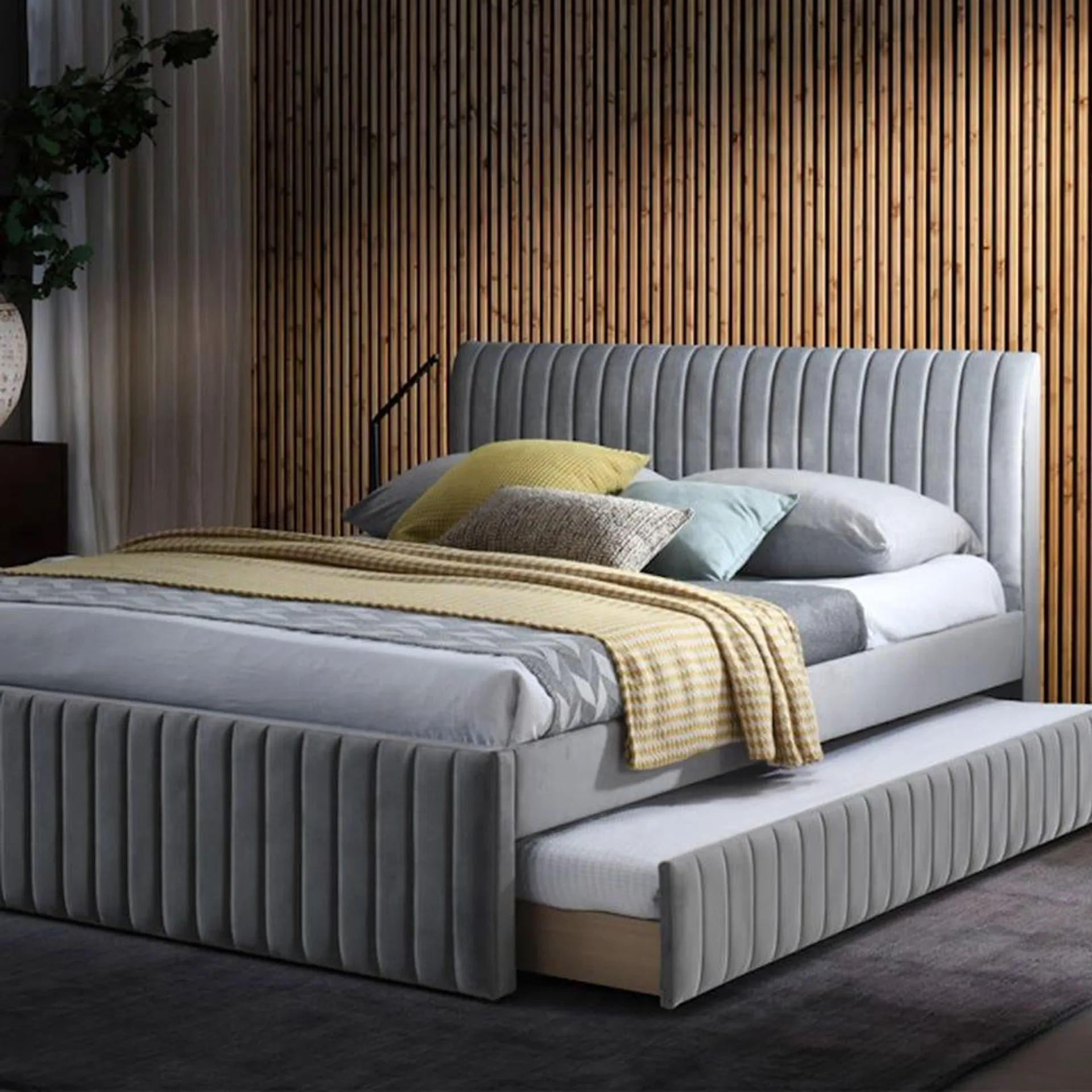 Hayden Queen-Sized Bed, Grey - 150x200 cm