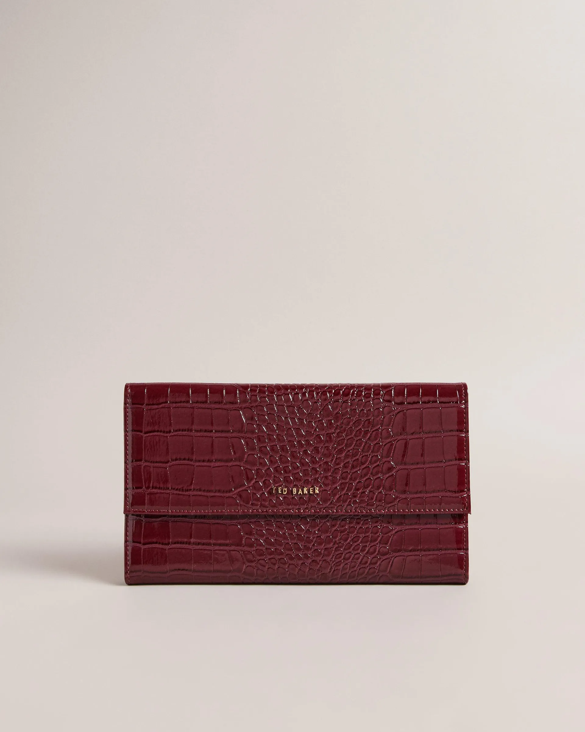 Croc Effect Travel Wallet