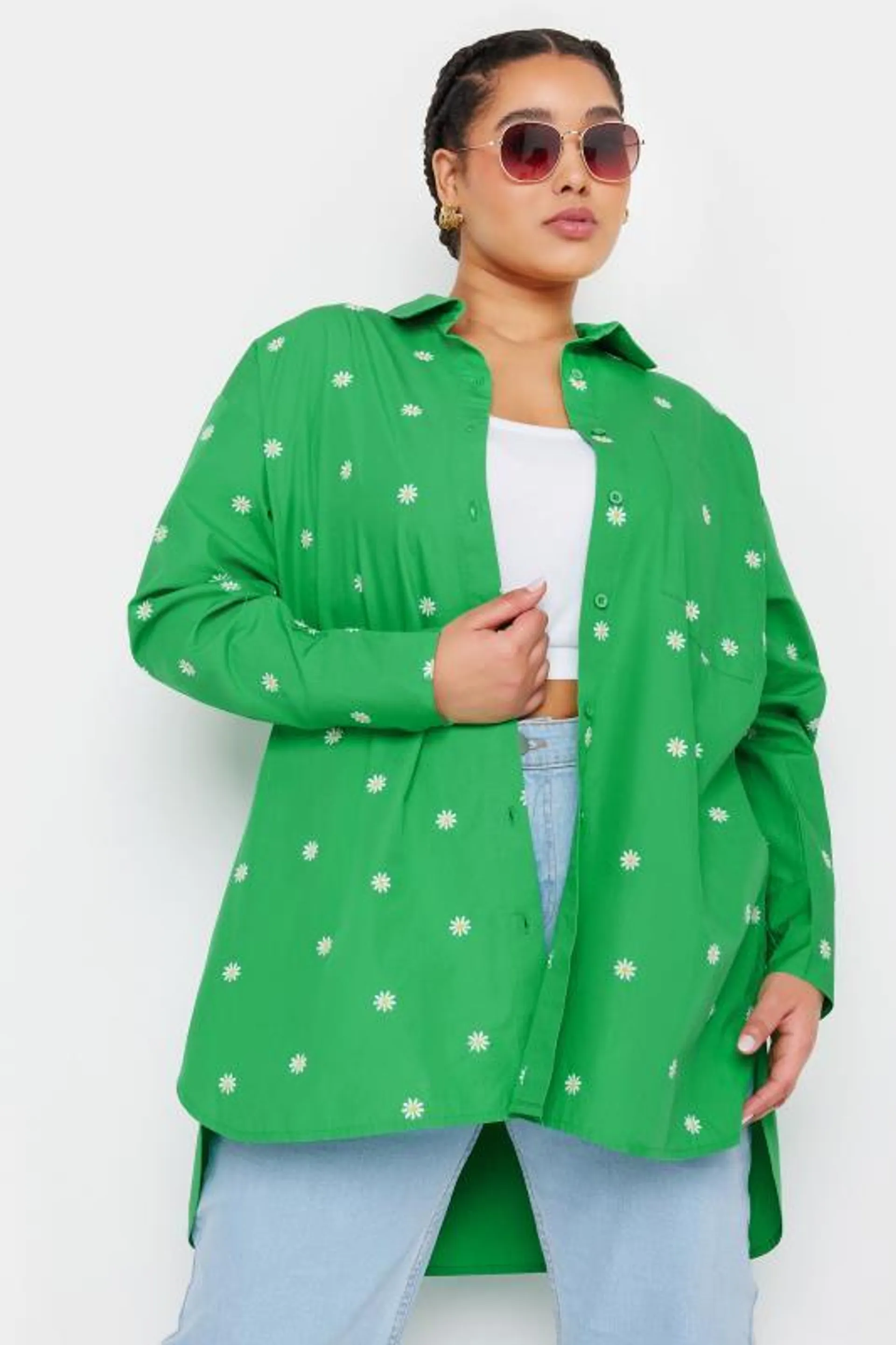 LIMITED COLLECTION Curve Green Embroidered Daisy Shirt