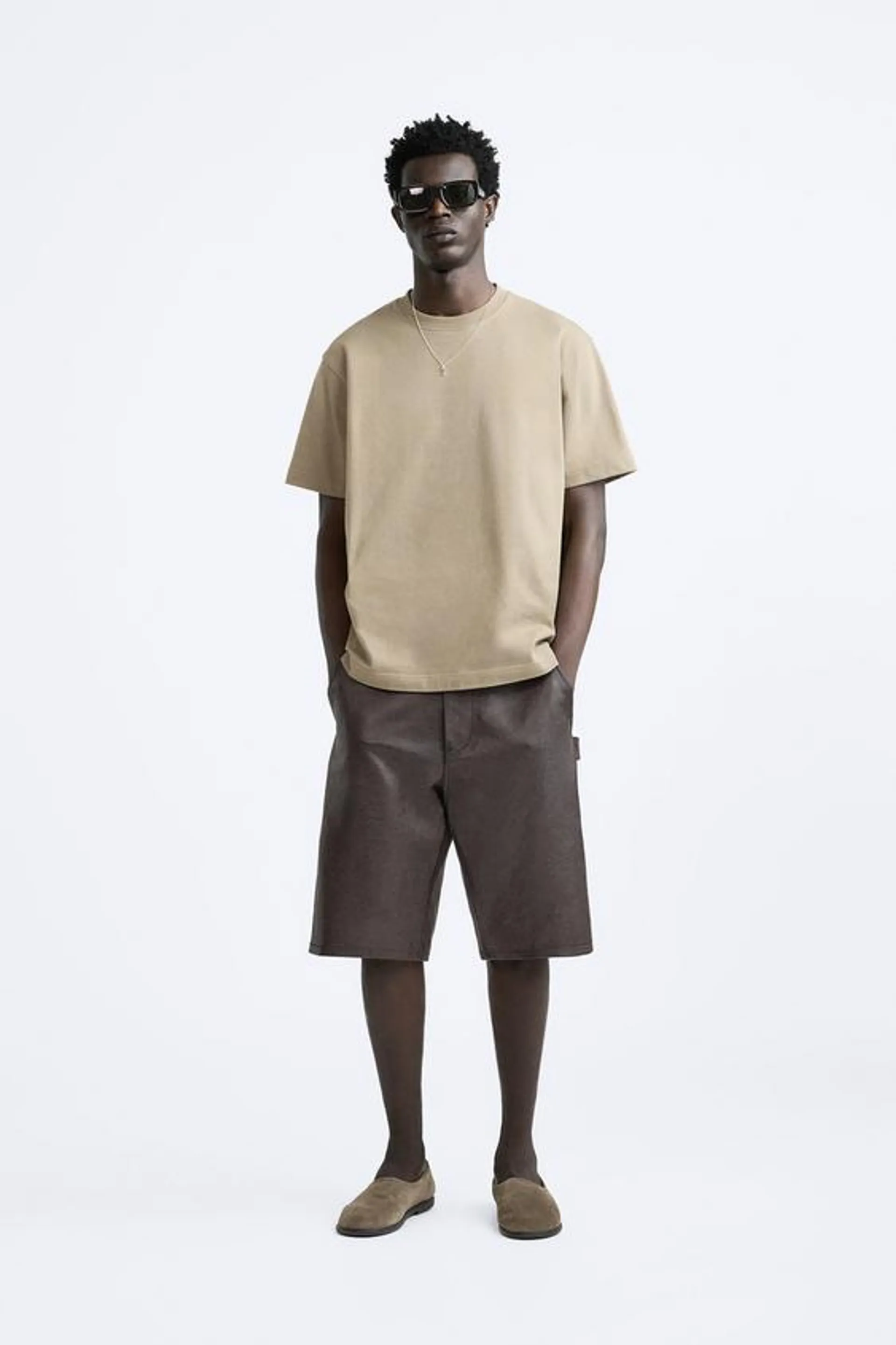 LEATHER CARPENTER BERMUDA SHORTS WITH POCKET