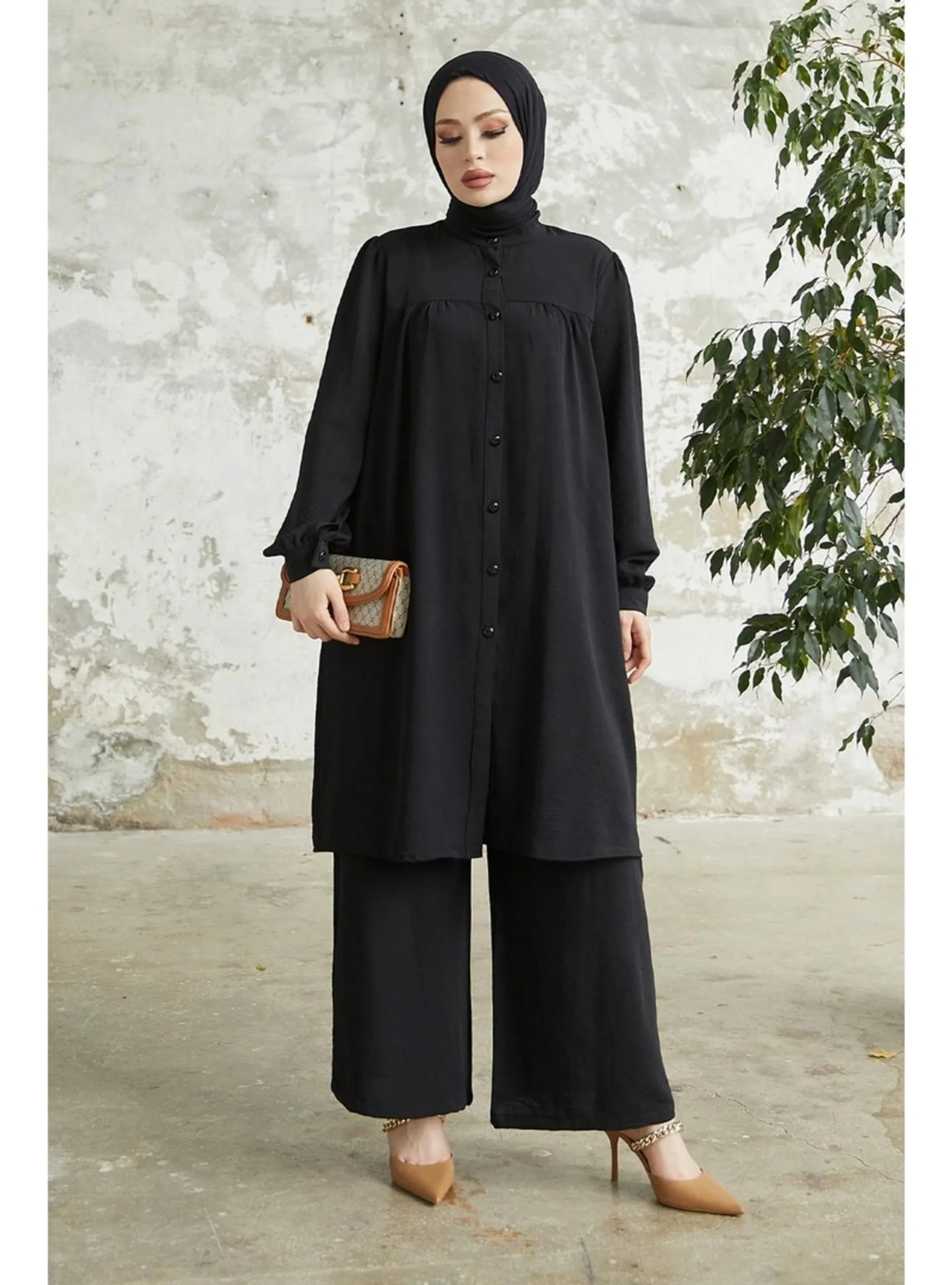 Black - Suit - In Style