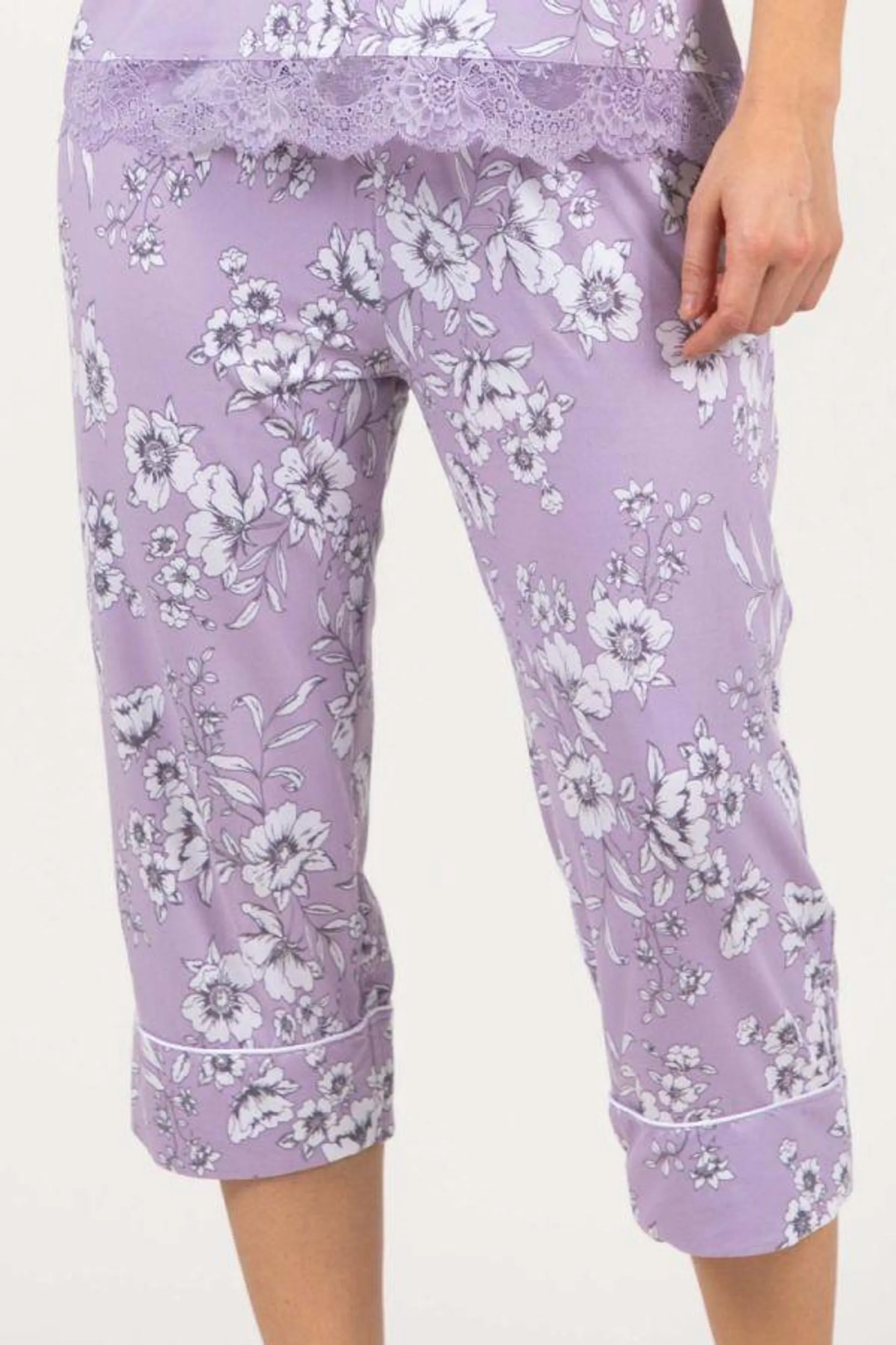 Ladies Lilac Floral Crop Pant