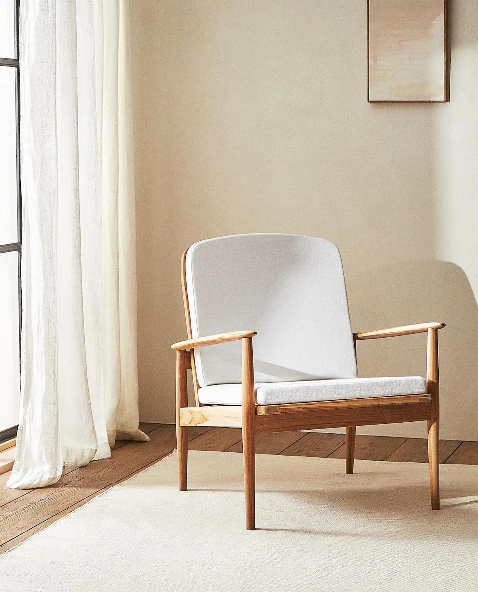 TEAK ARMCHAIR WITH LINEN CUSHION