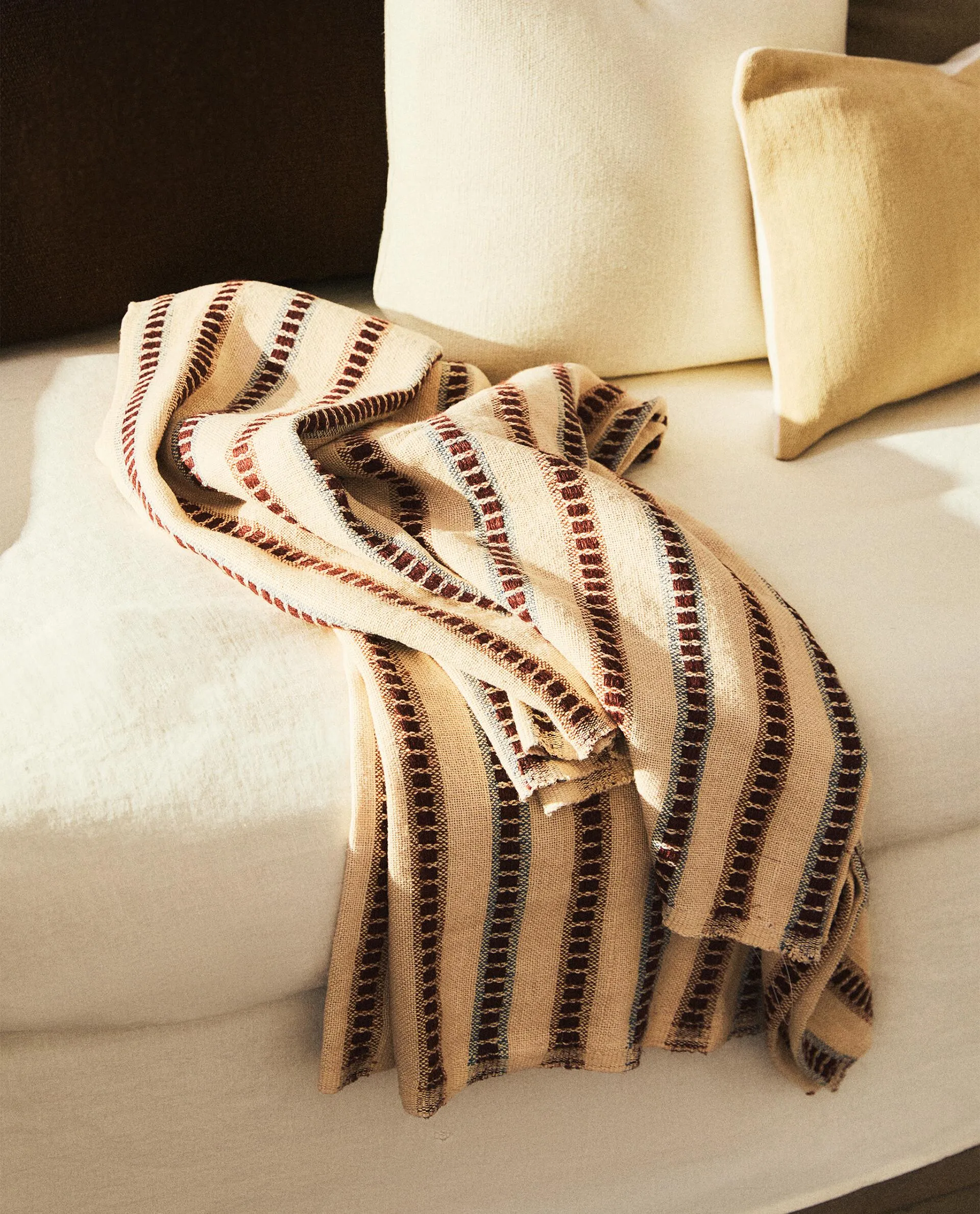 STRIPED LINEN COTTON THROW x COLLAGERIE