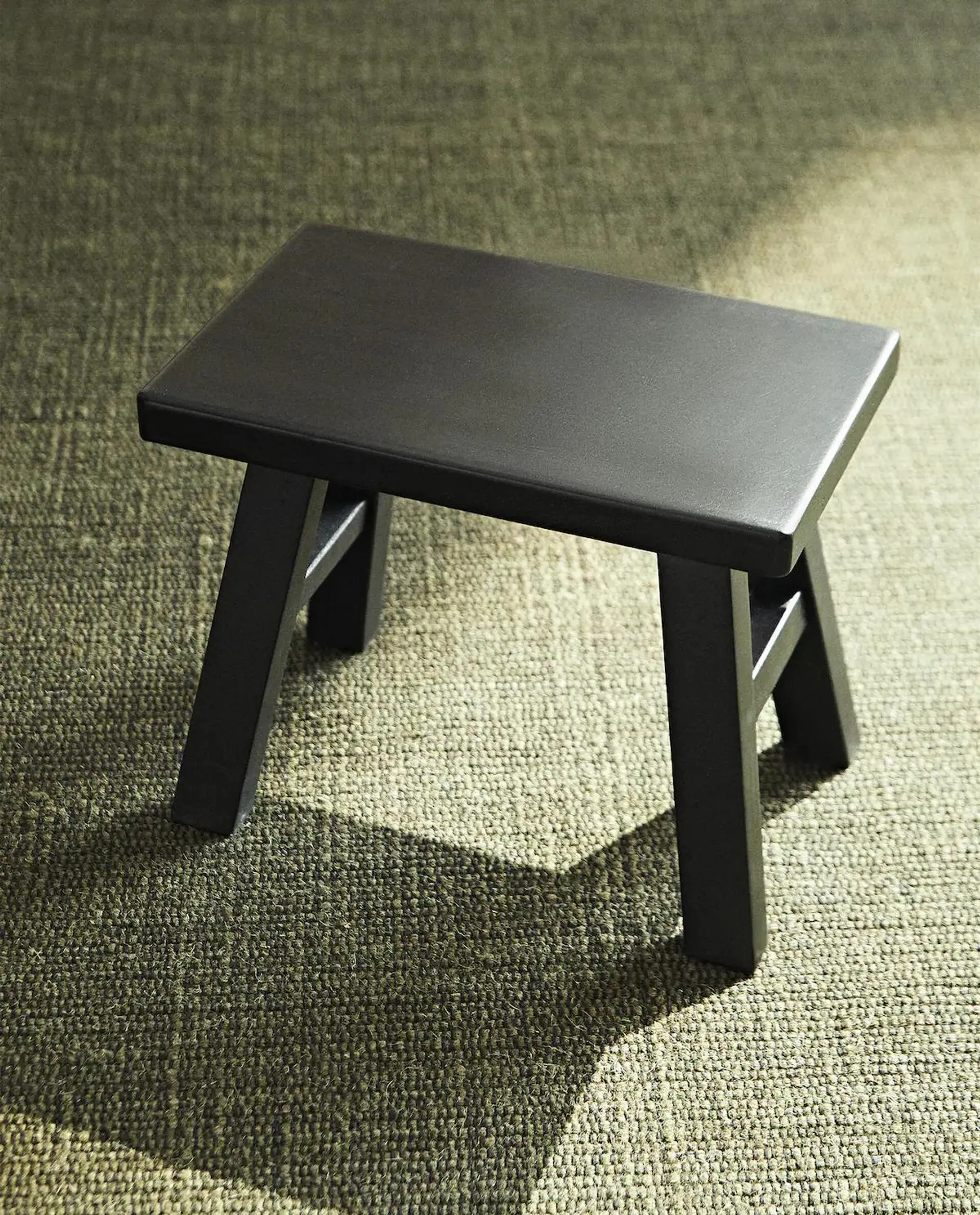 SMALL STOOL