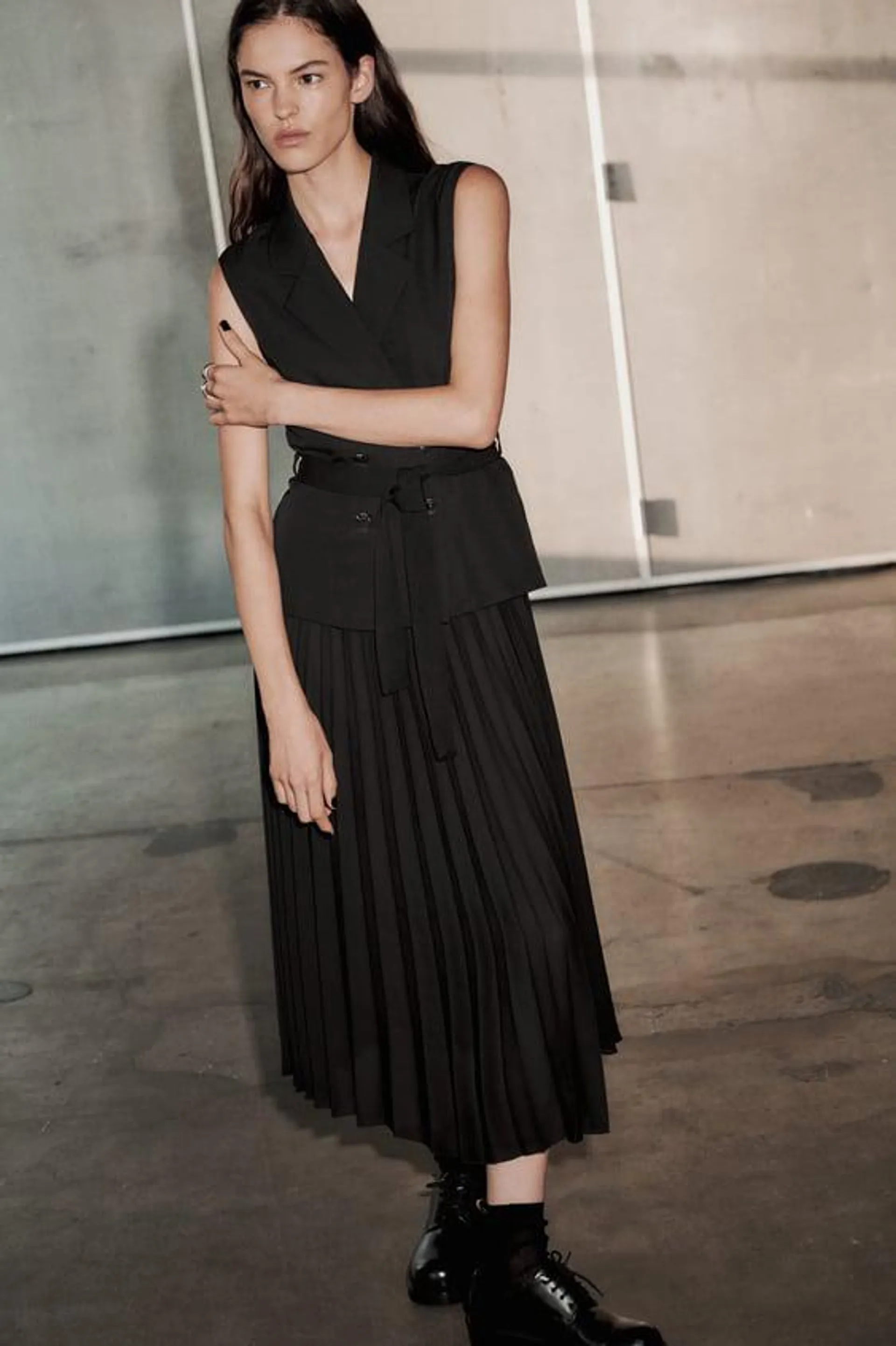 PLEATED WAISTCOAT DRESS