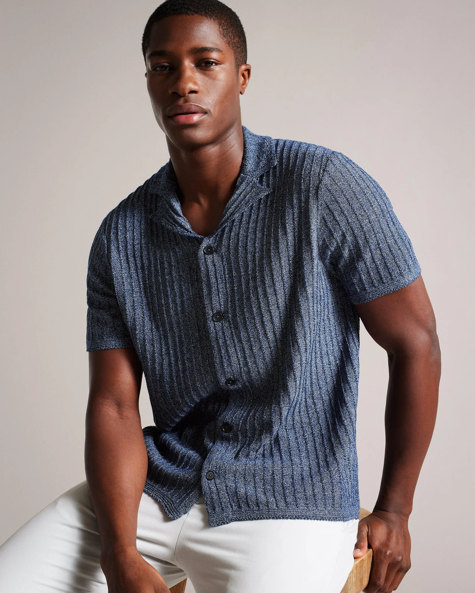 Short Sleeve Knitted Polo Shirt