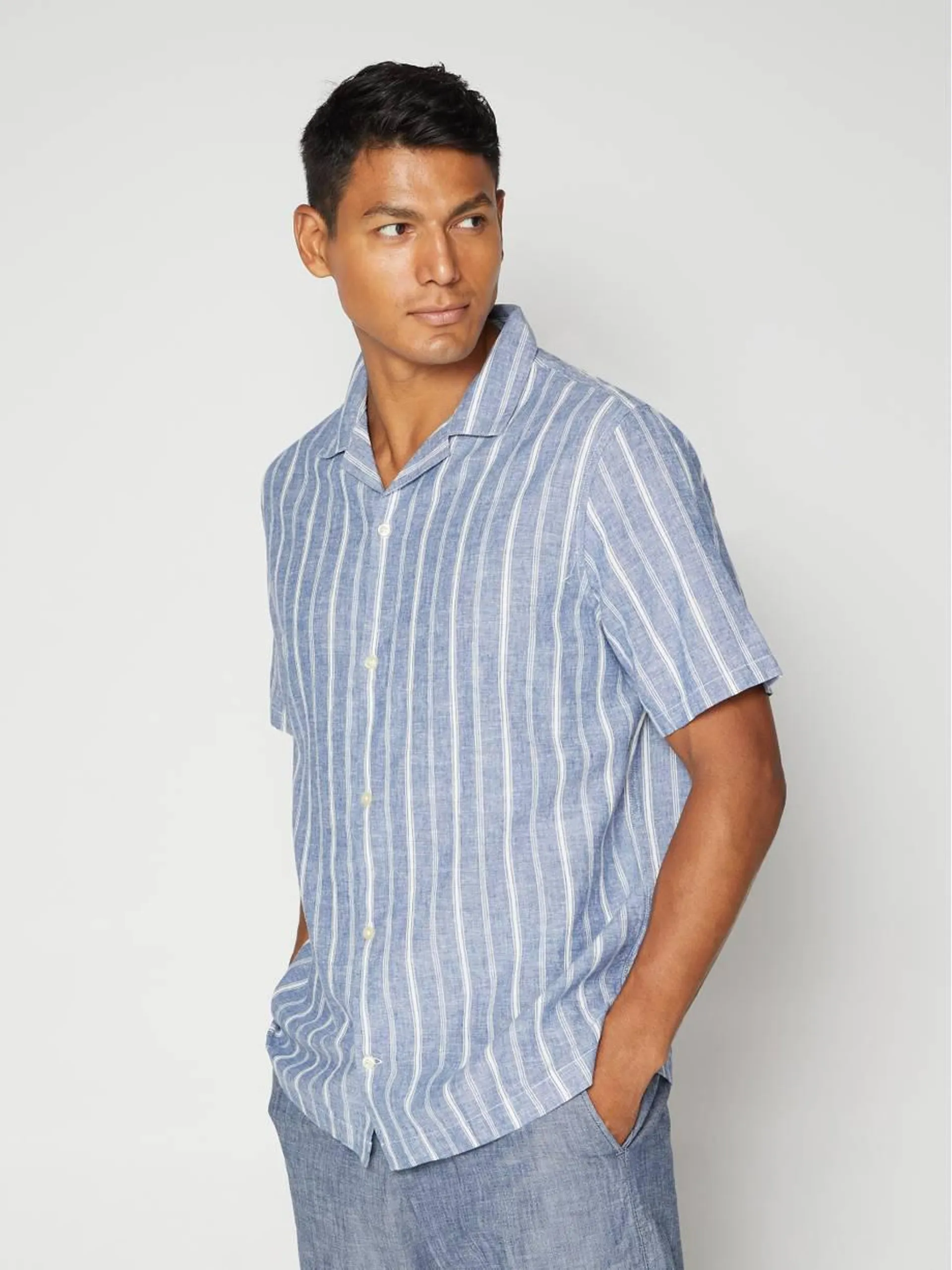 Resort Shirt in Linen-Cotton