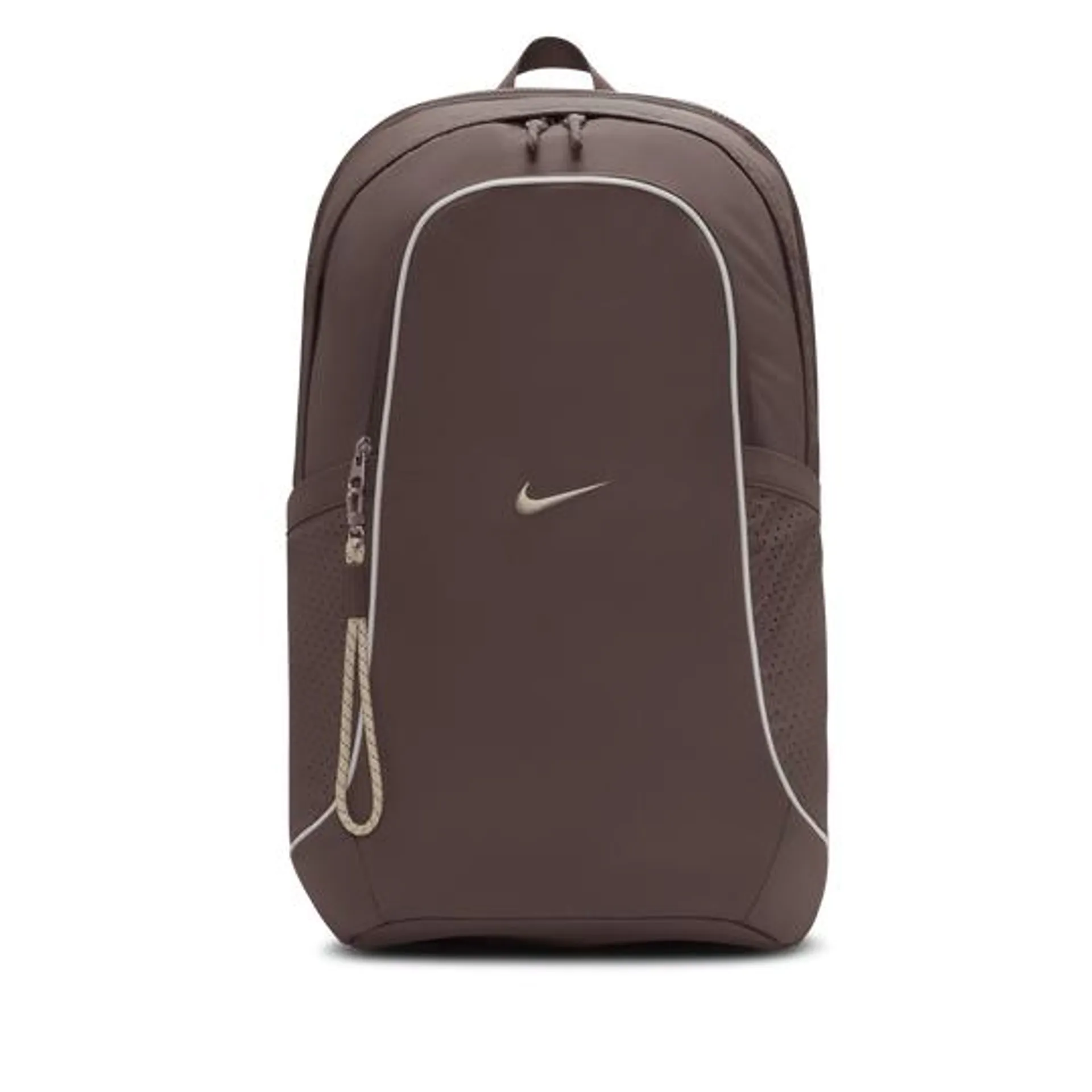 Nike Sportswear Essentials