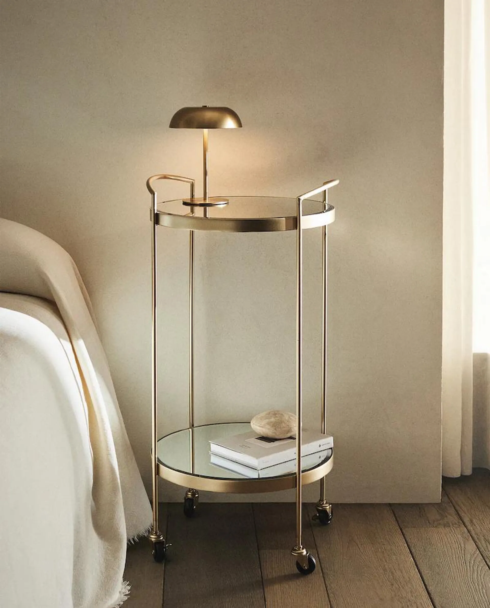 MIRRORED BEDSIDE TABLE WITH WHEELS