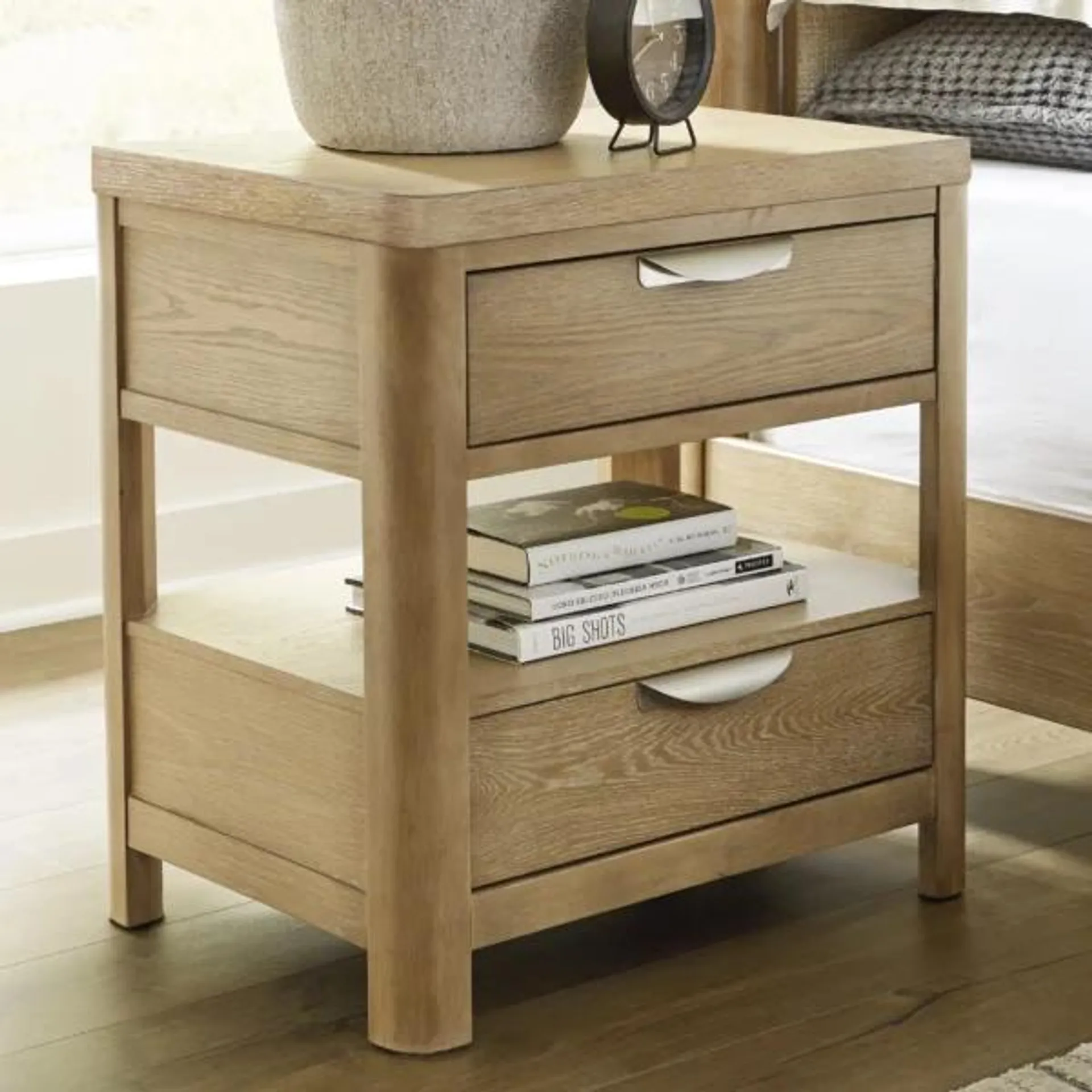 Rencott Night Stand