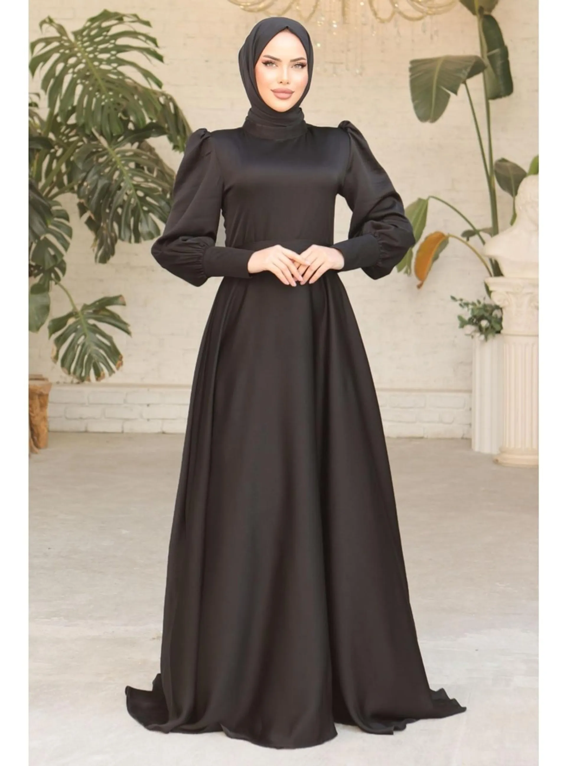 Black - Dog collar - Unlined - Modest Dress