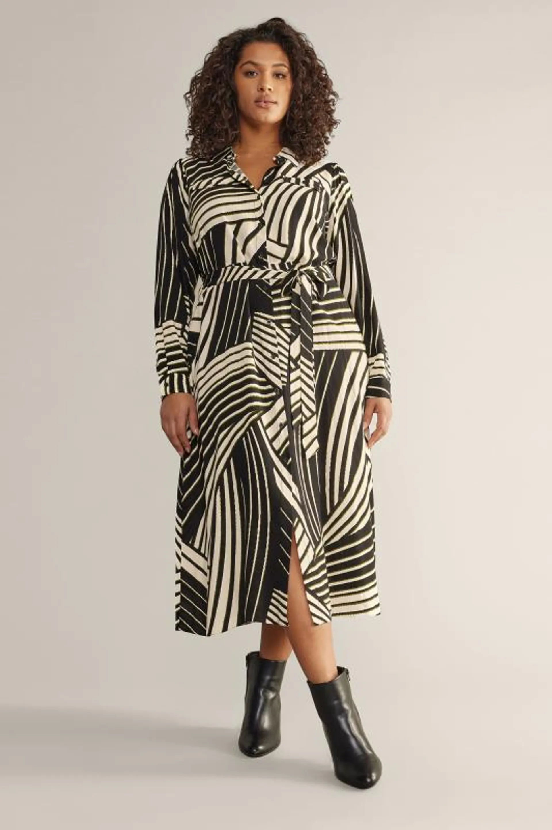 EVANS Curve Black & Ivory White Linear Print Utility Shirt Dress