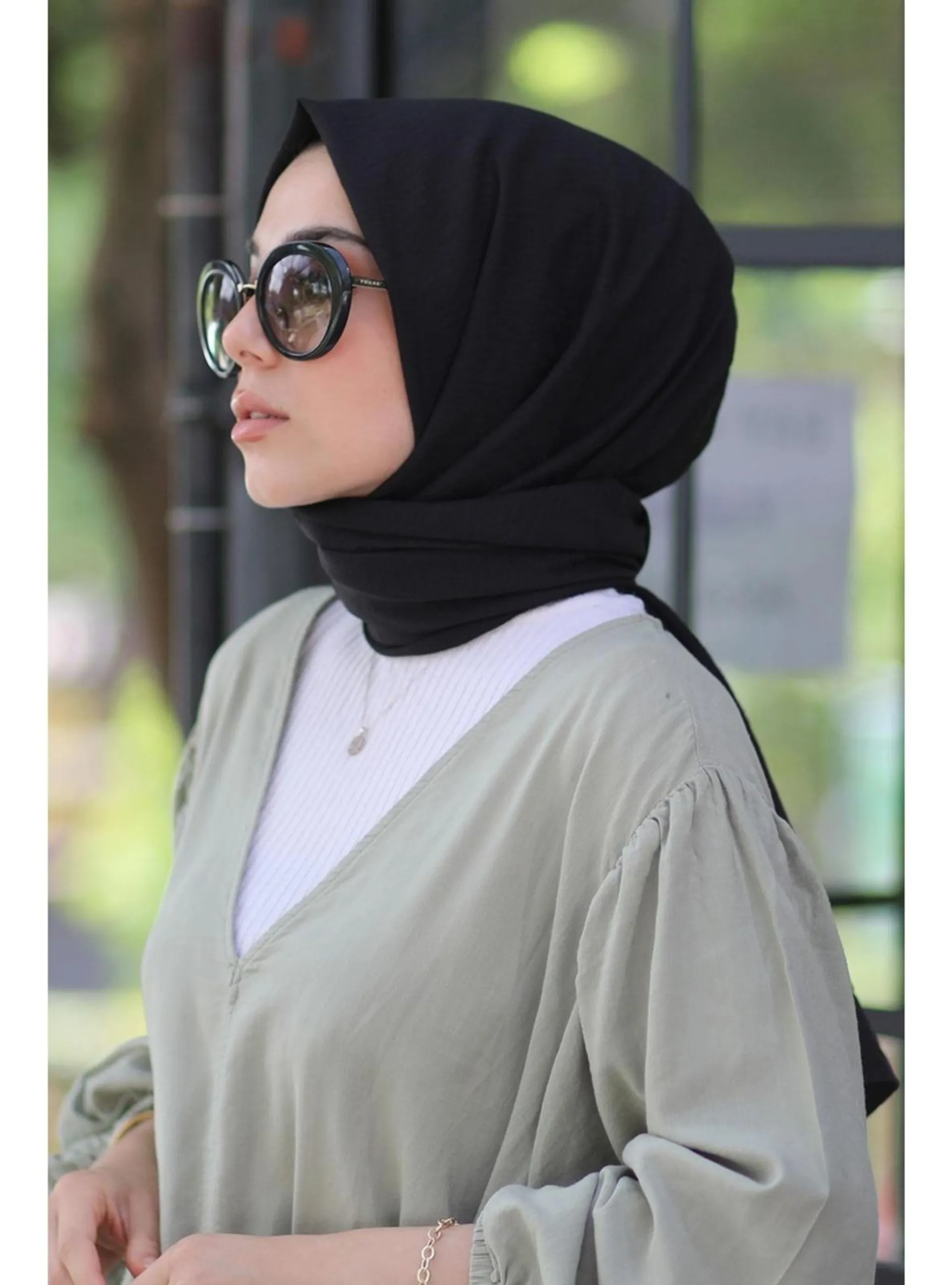 Black - Plain - Shawl