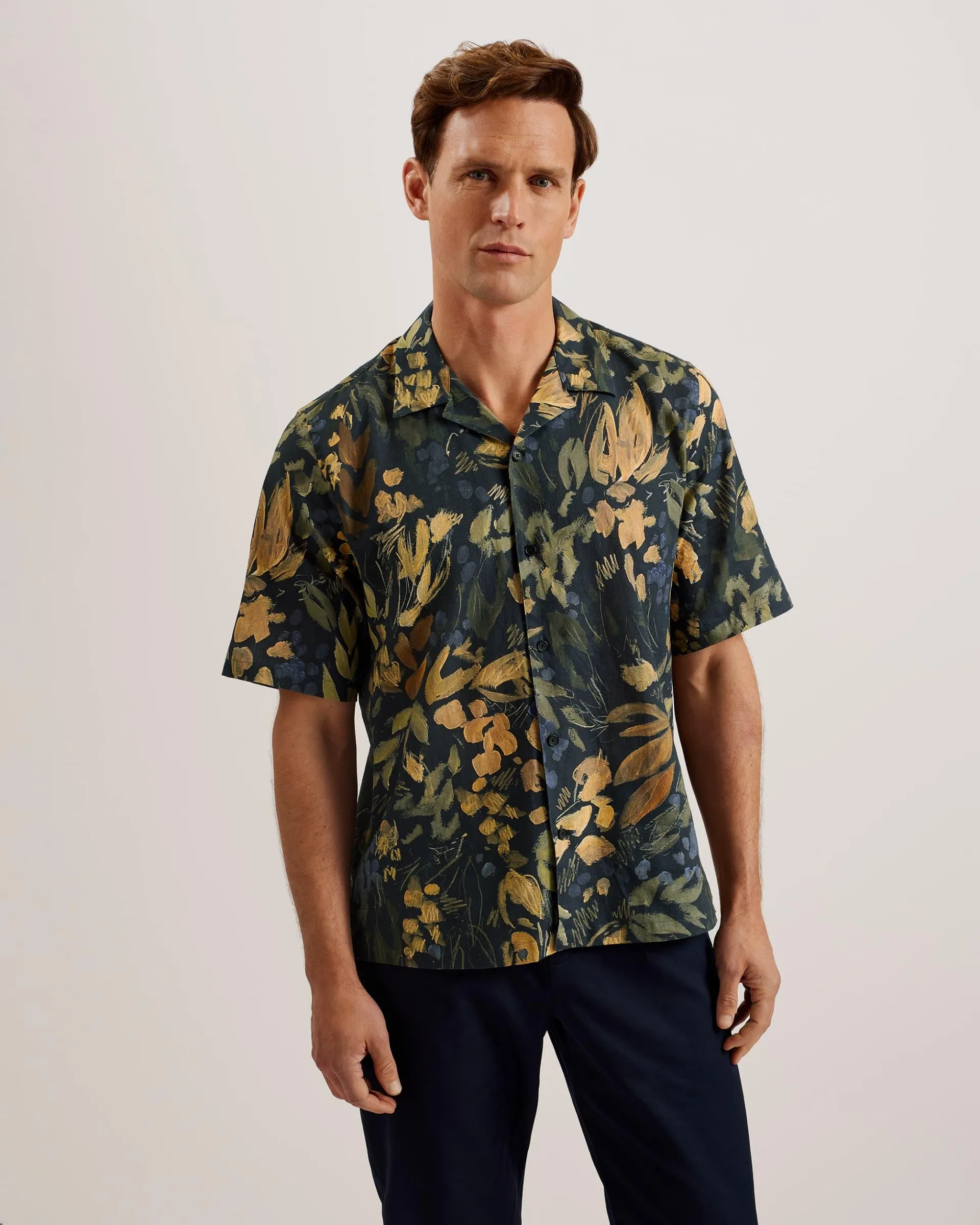 Moselle Short Sleeve Floral Print Shirt Black