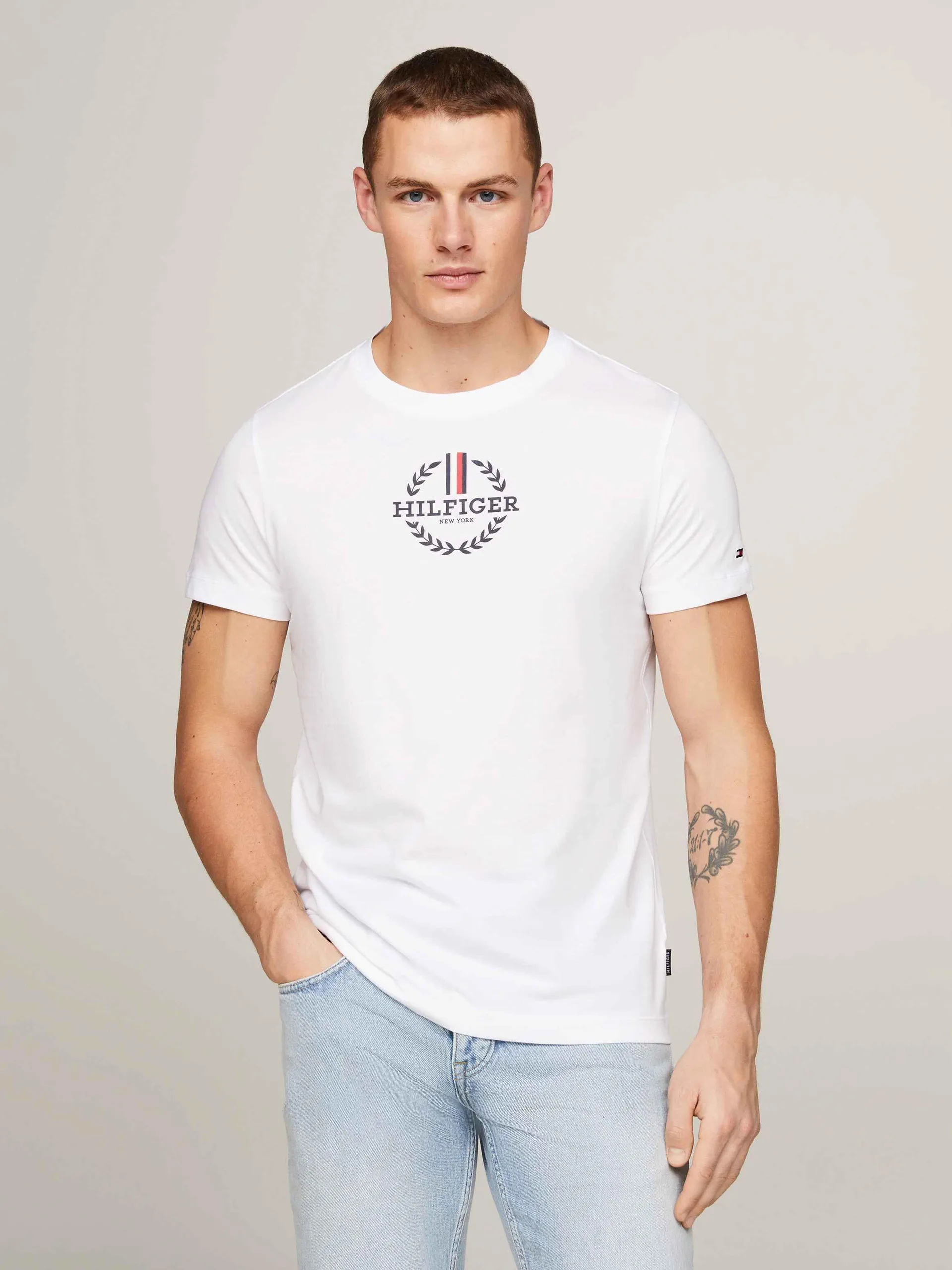 Global Stripe Archive Crest Logo Slim T-Shirt