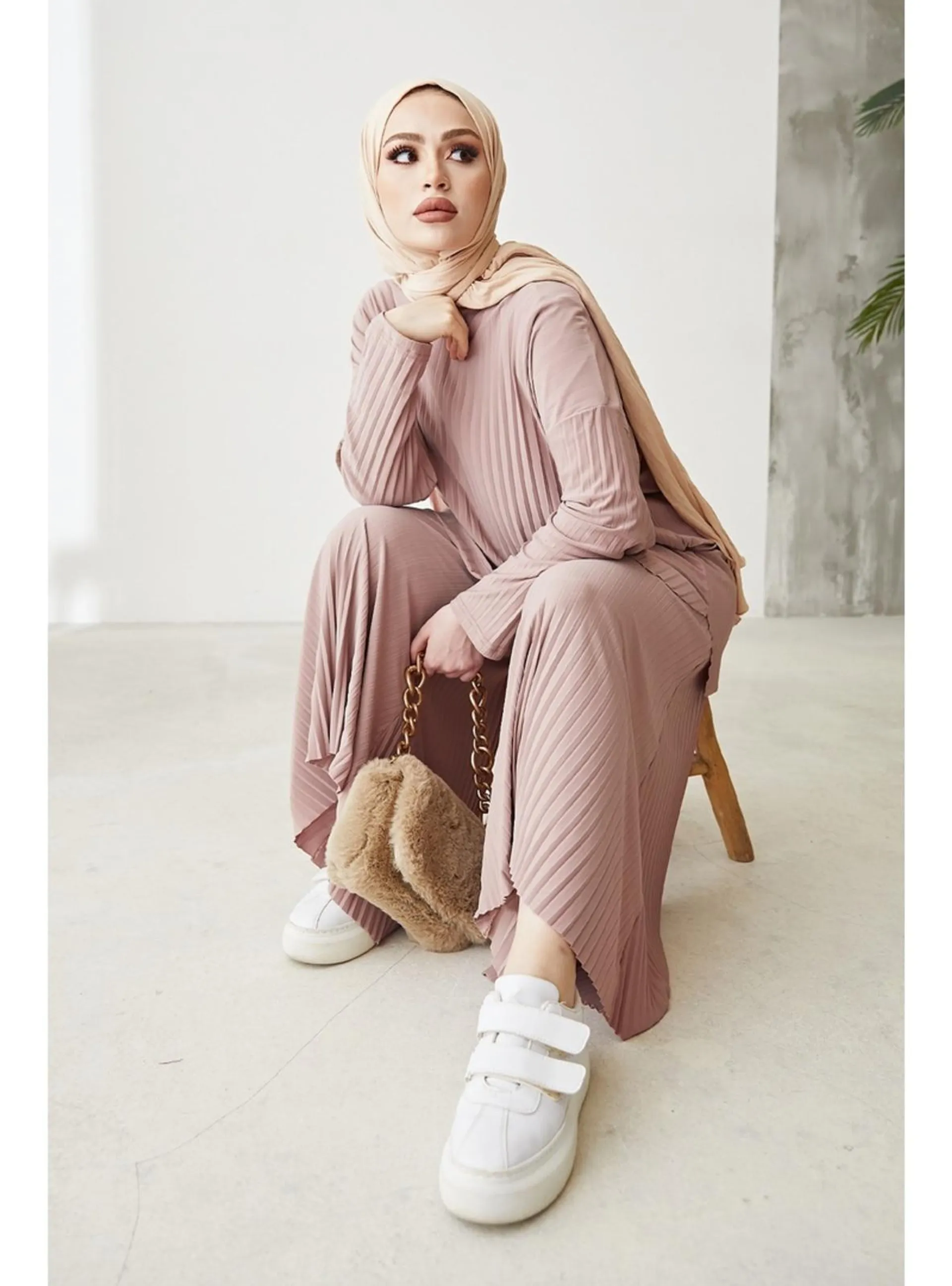 Dark Beige - Suit