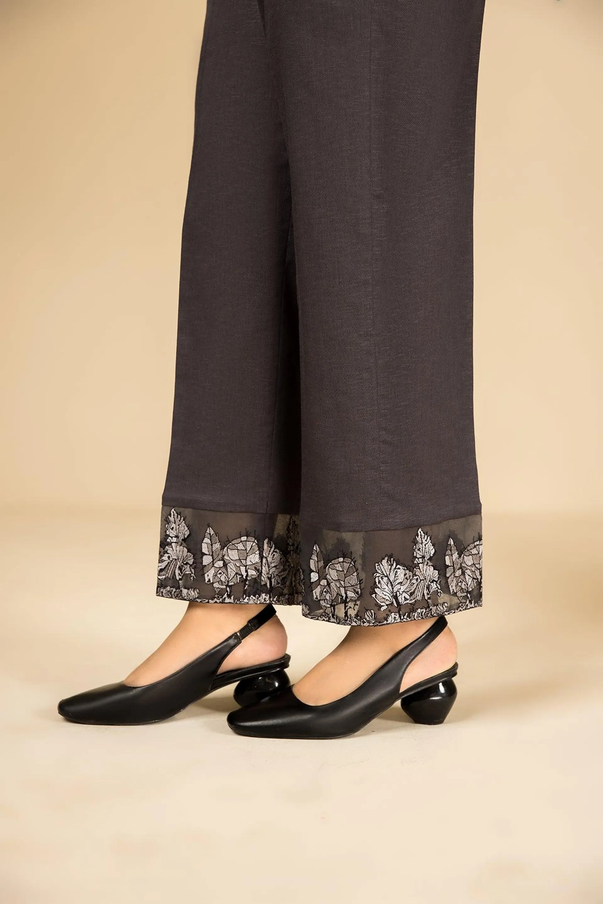 PW22-158-Embroidered Straight Trousers