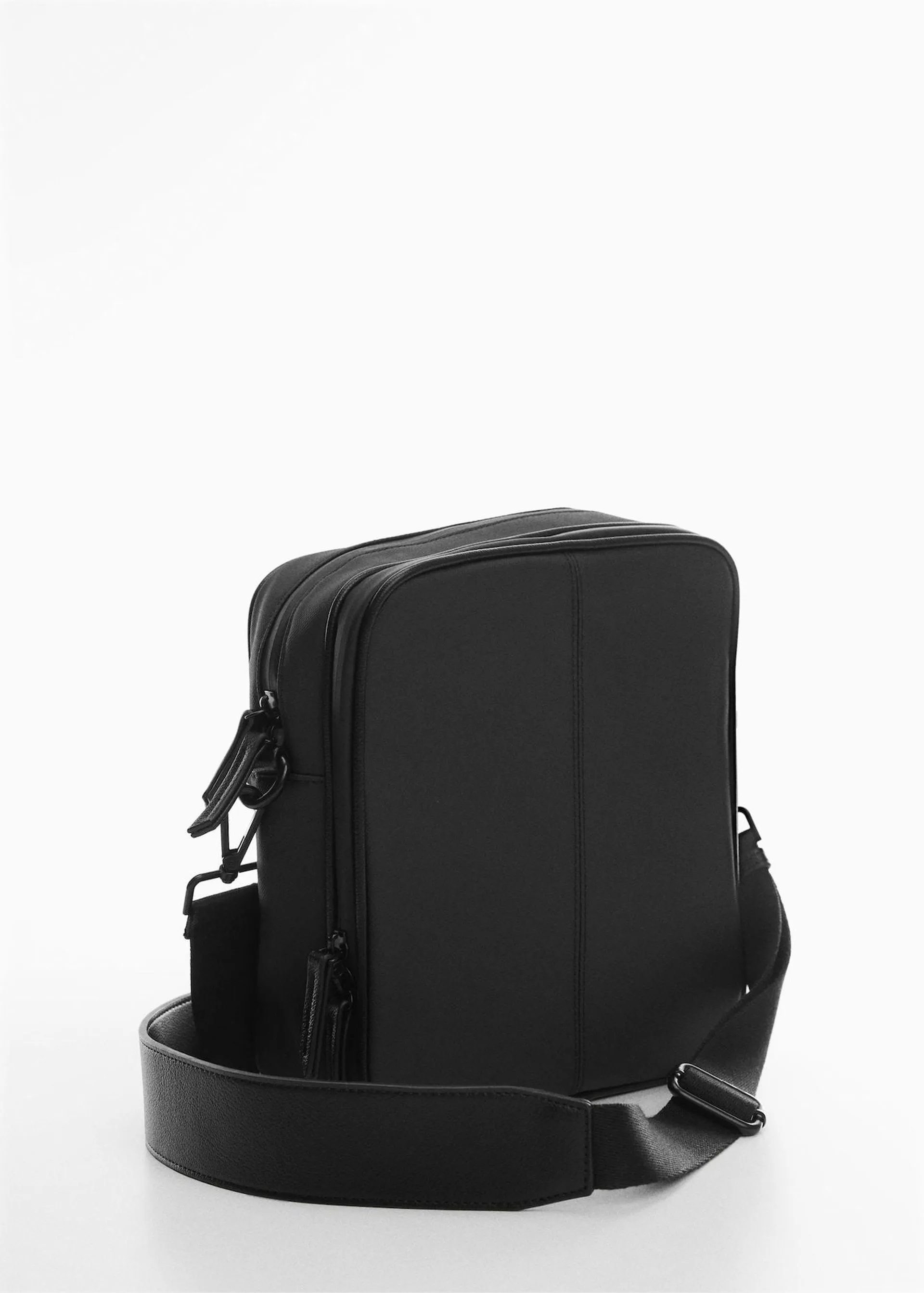 Leather effect zippered shoulder bag