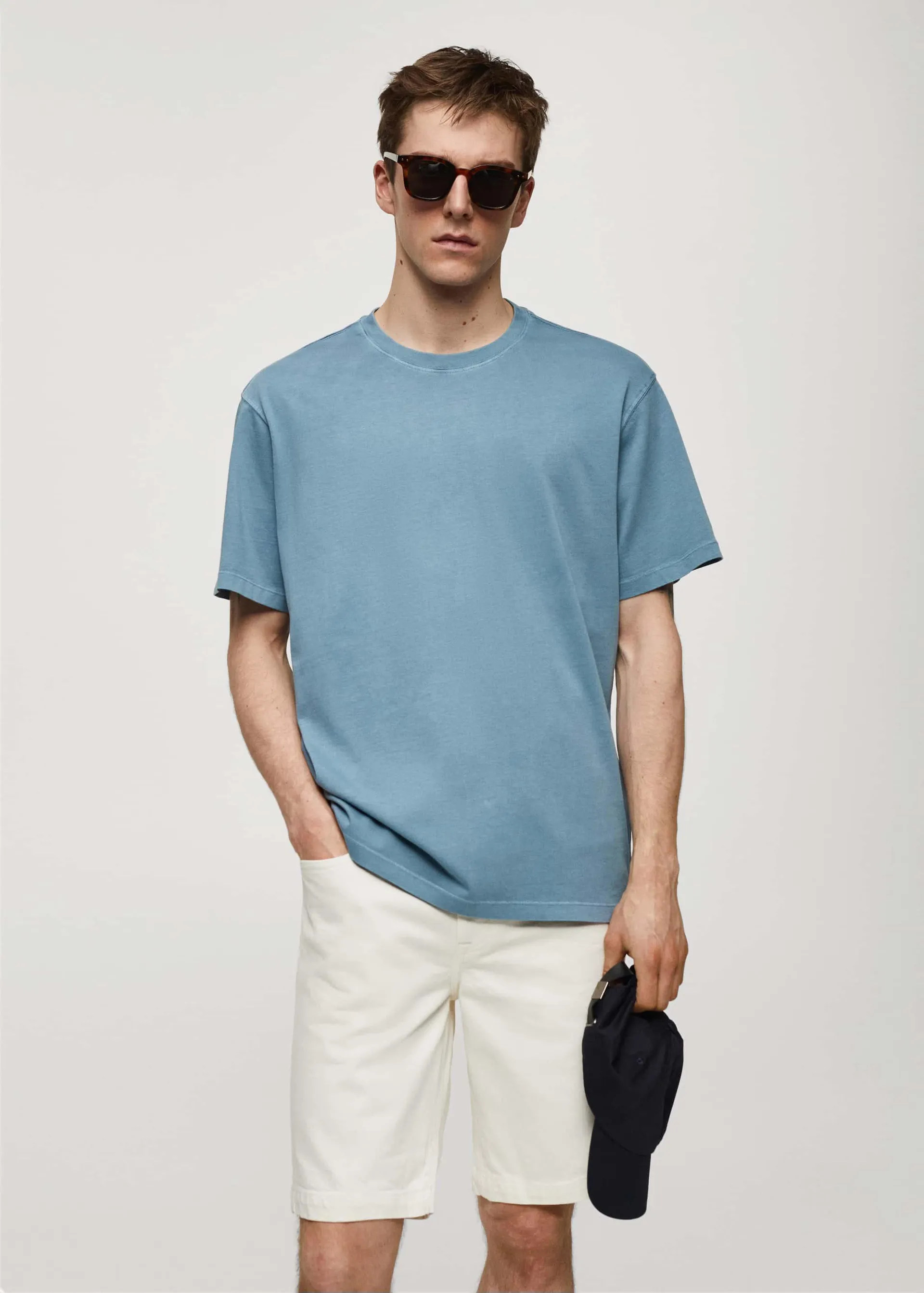 100% cotton relaxed-fit t-shirt