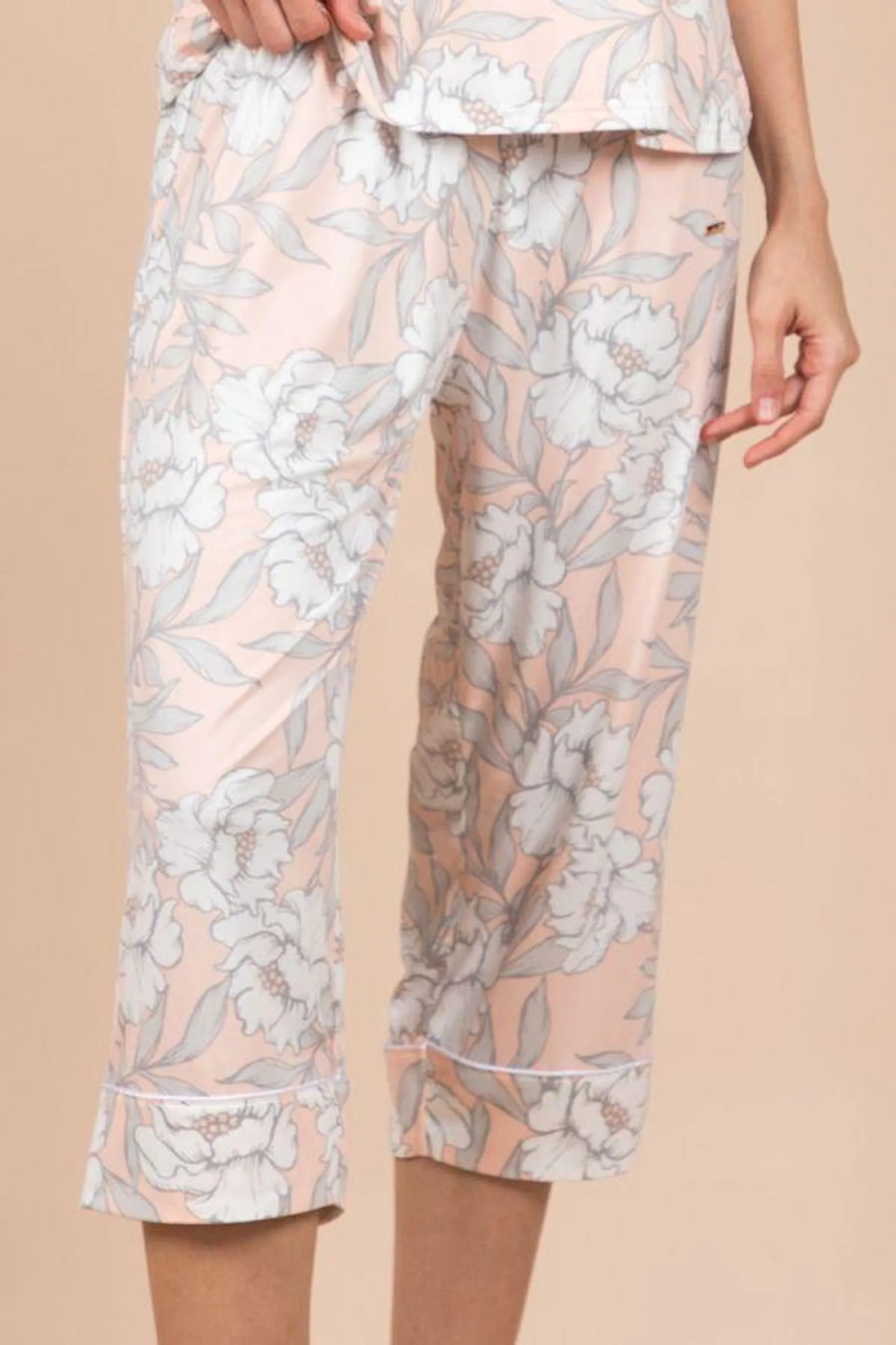 Ladies Peach Floral Crop Pant