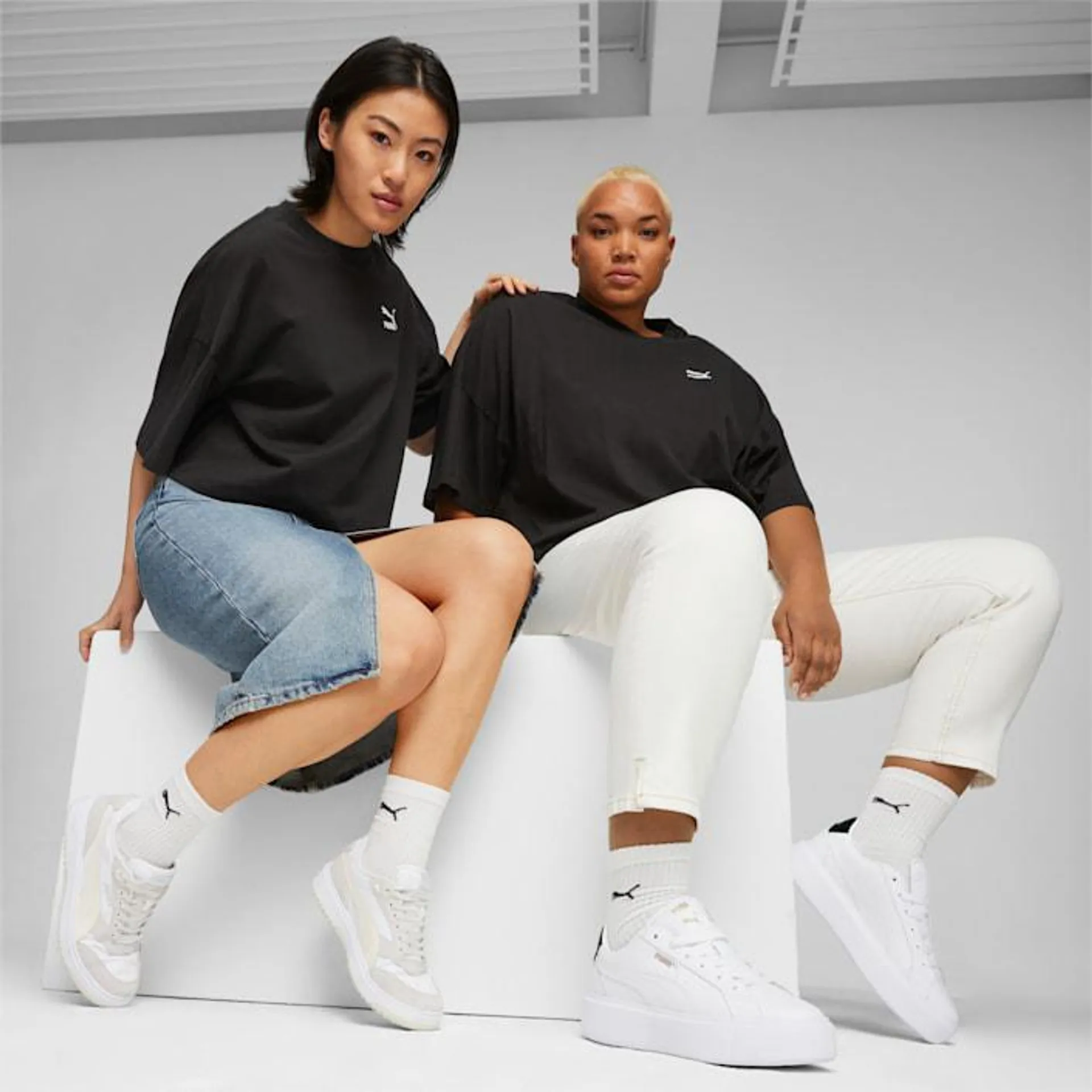 CLASSICS Women's Oversized Tee