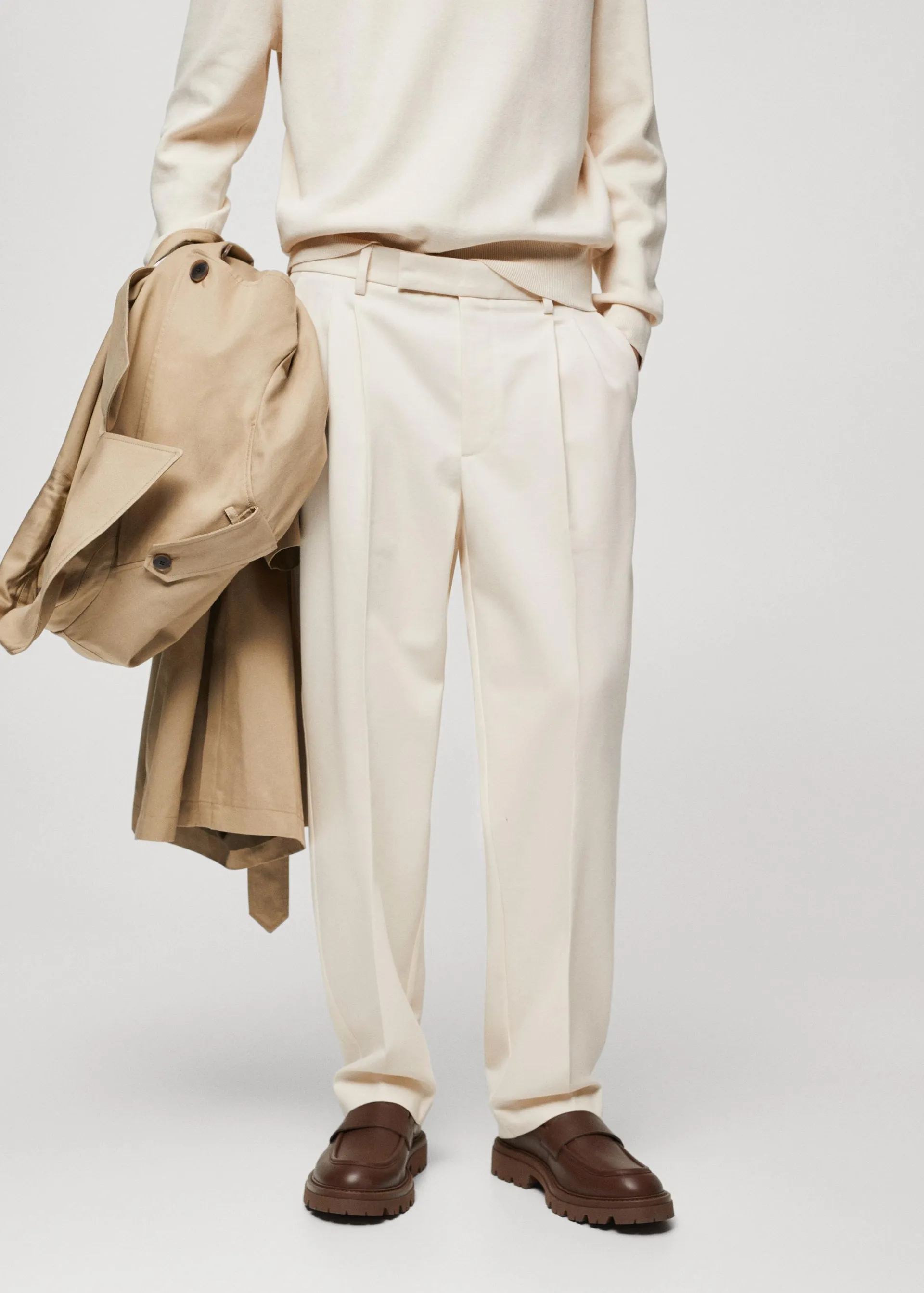 Pleated relaxed-fit trousers