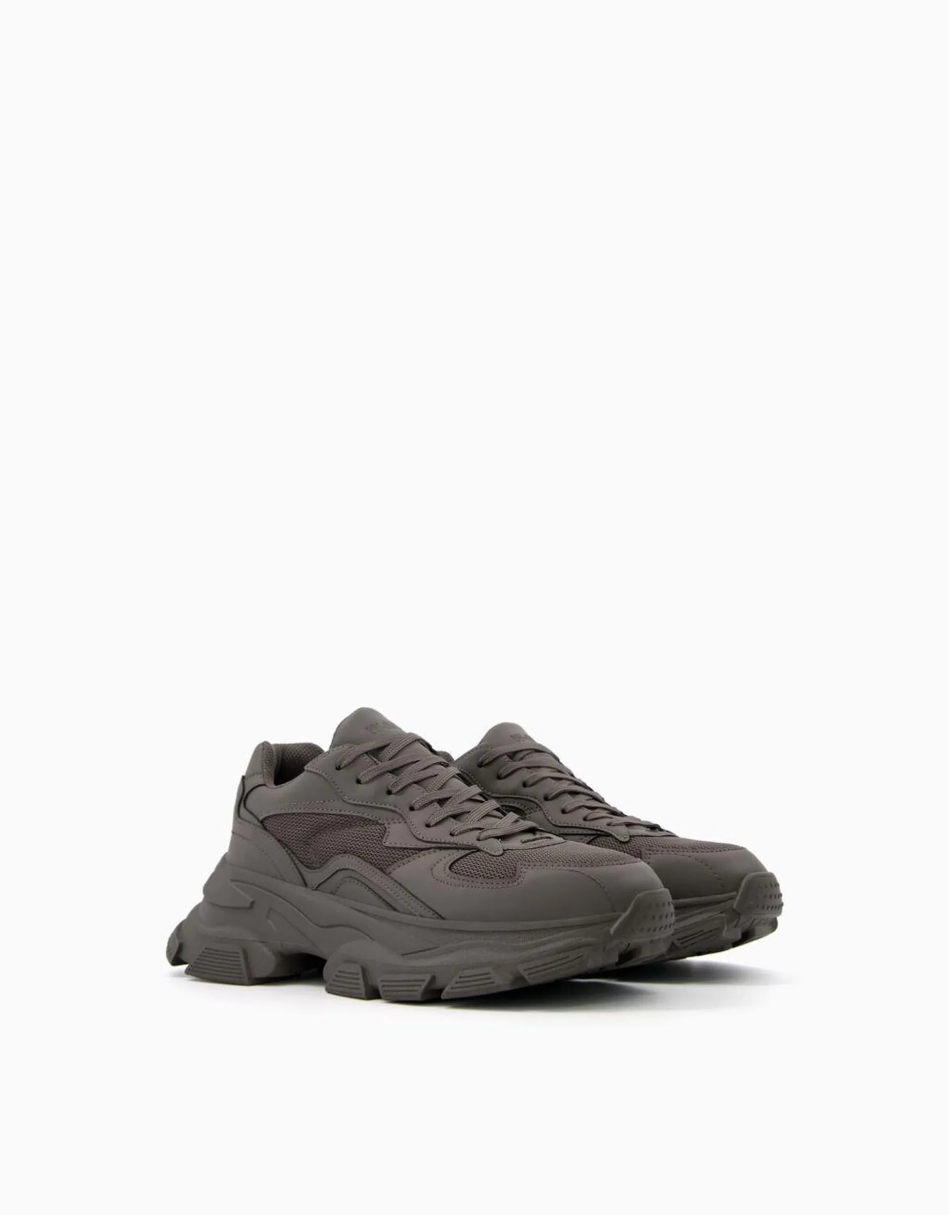 Men's contrast mesh trainers