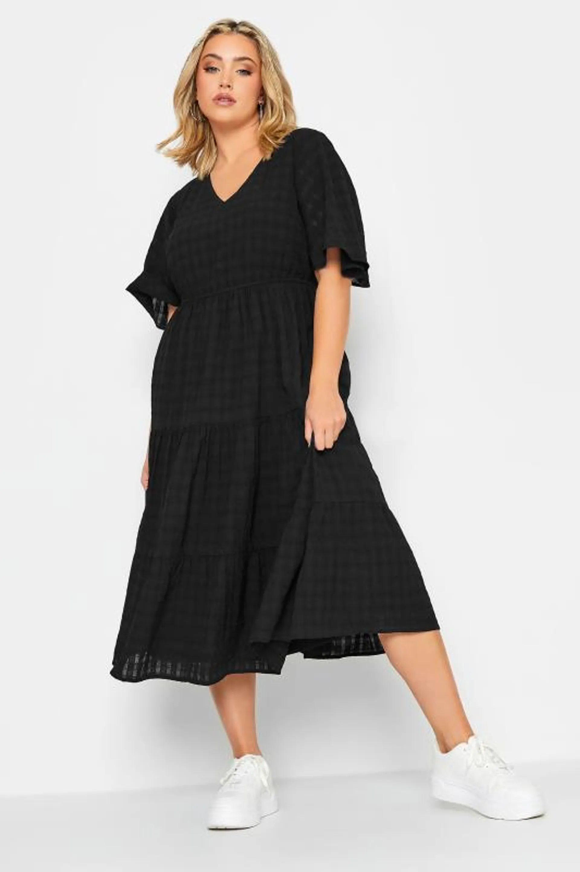 LIMITED COLLECTION Curve Black Textured Tiered Smock Dress