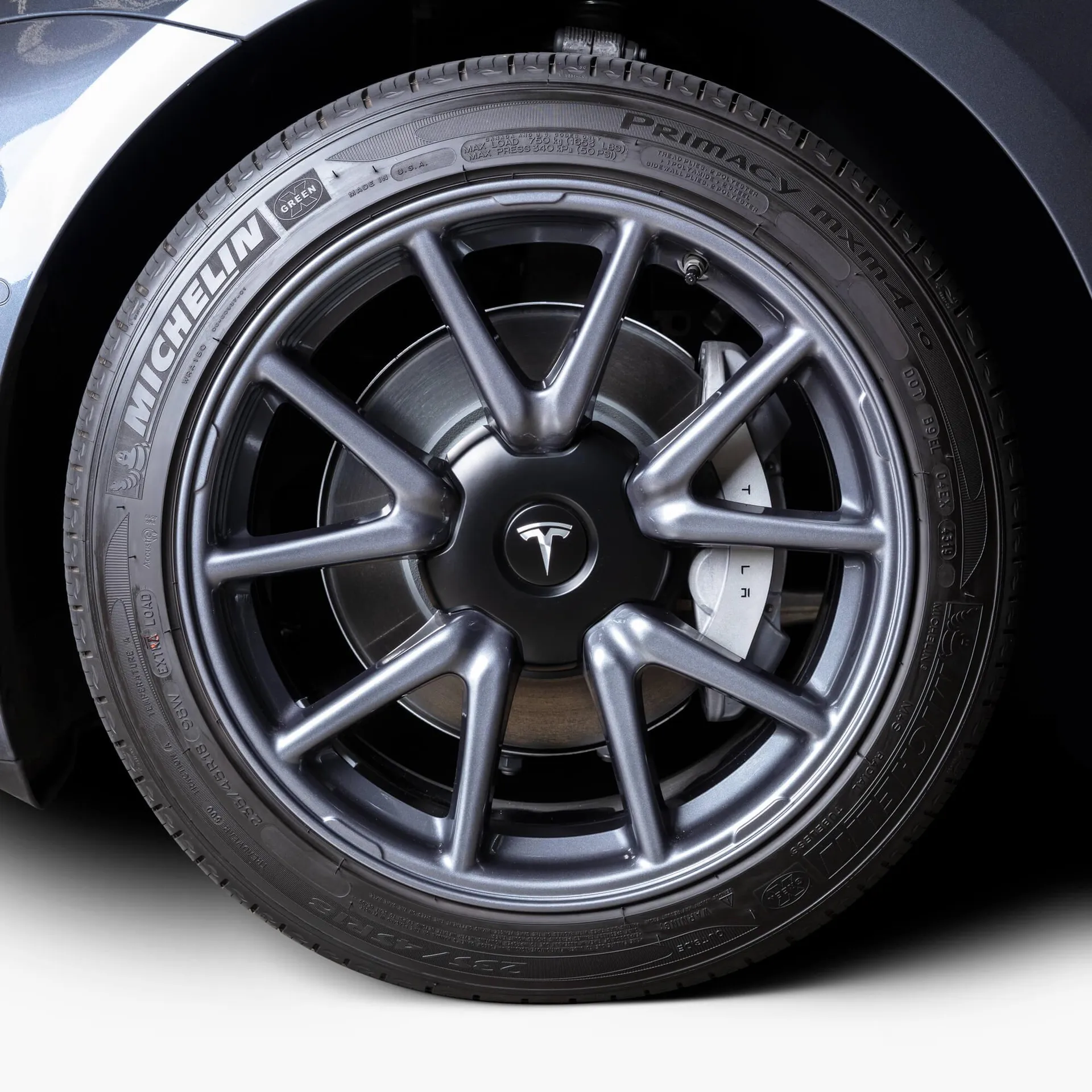 Model 3 Aero Wheel Cap Kit