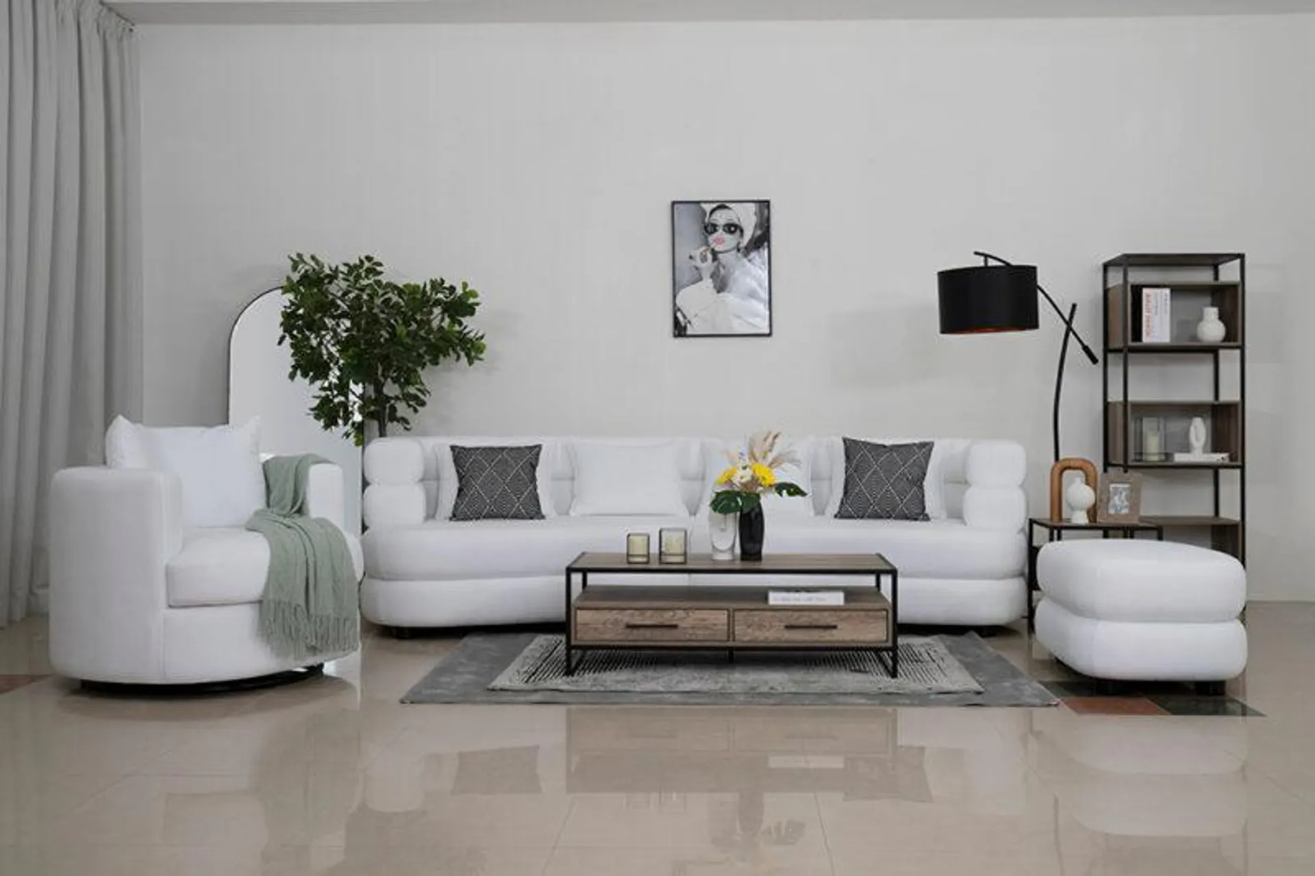 Valentiono Sofa Set