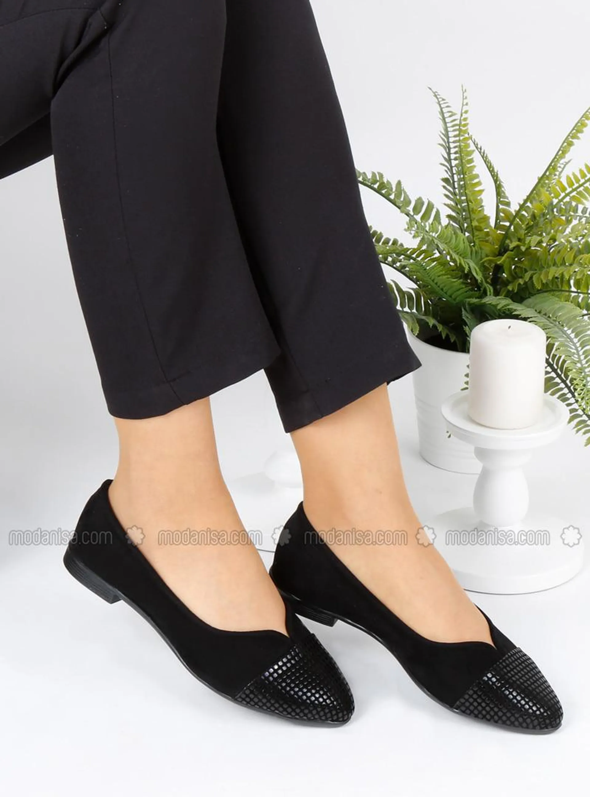 Flat Shoes Black