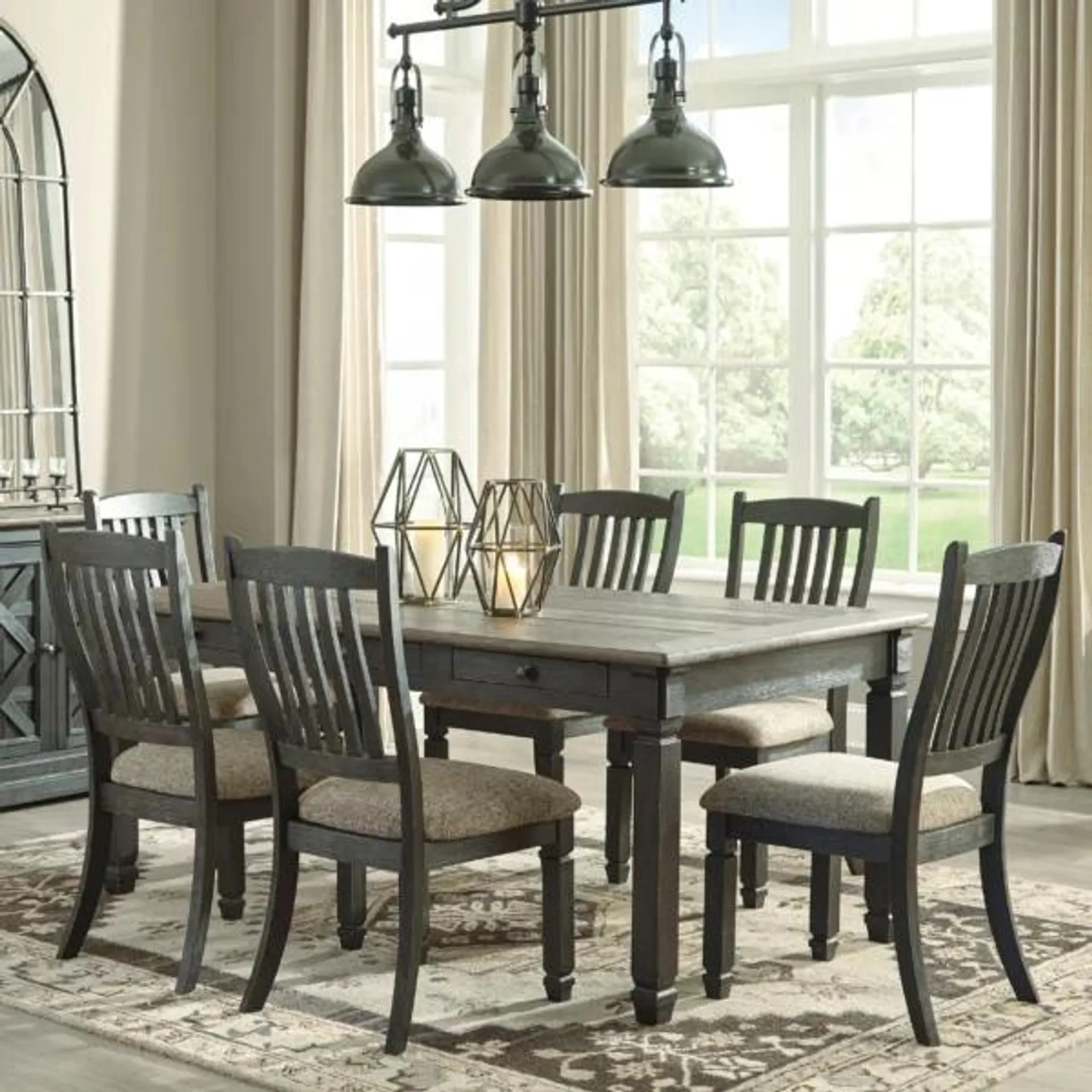 Tyler Creek 7 Pcs. Dining Set