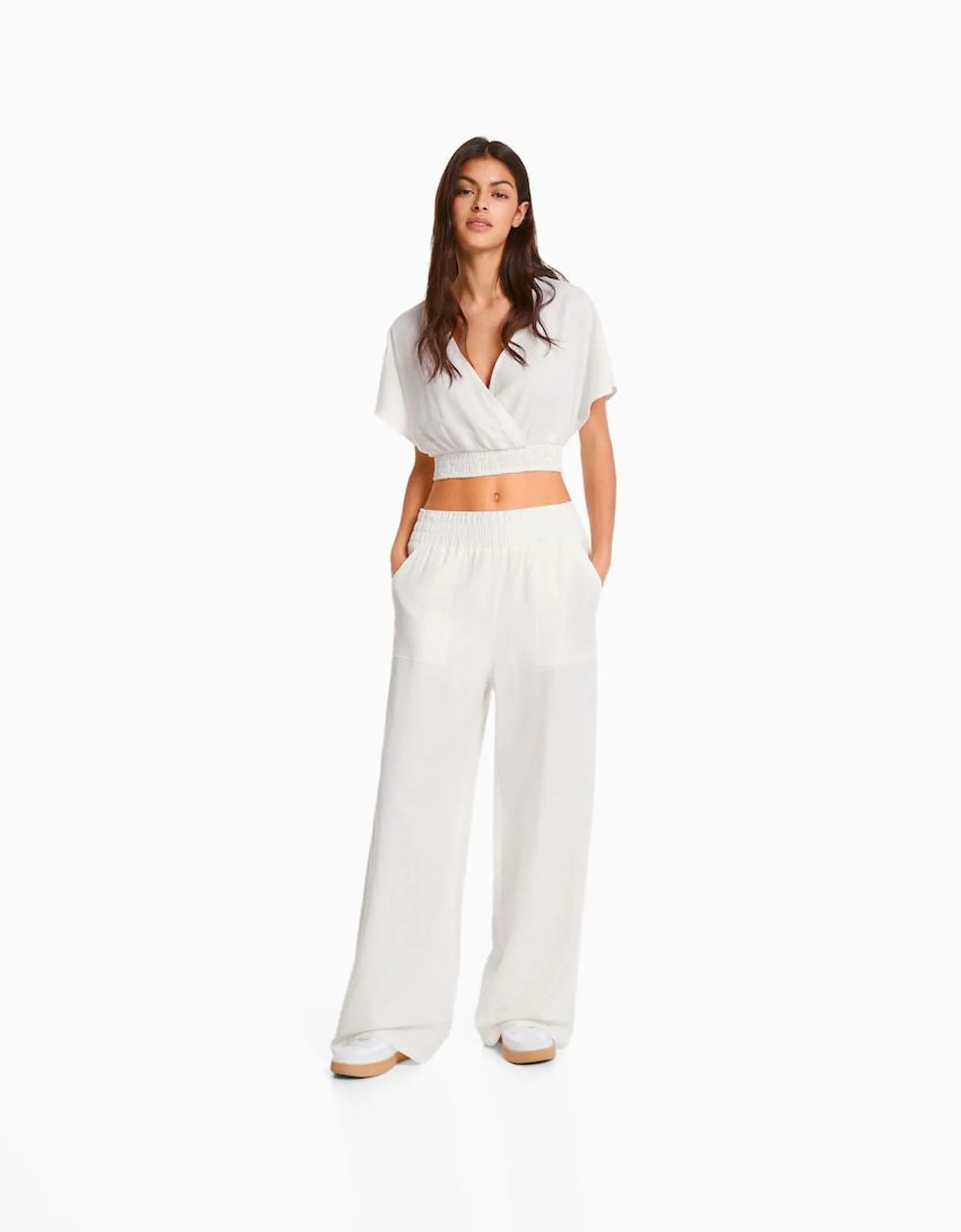 Linen culottes with elastic waistband and pockets