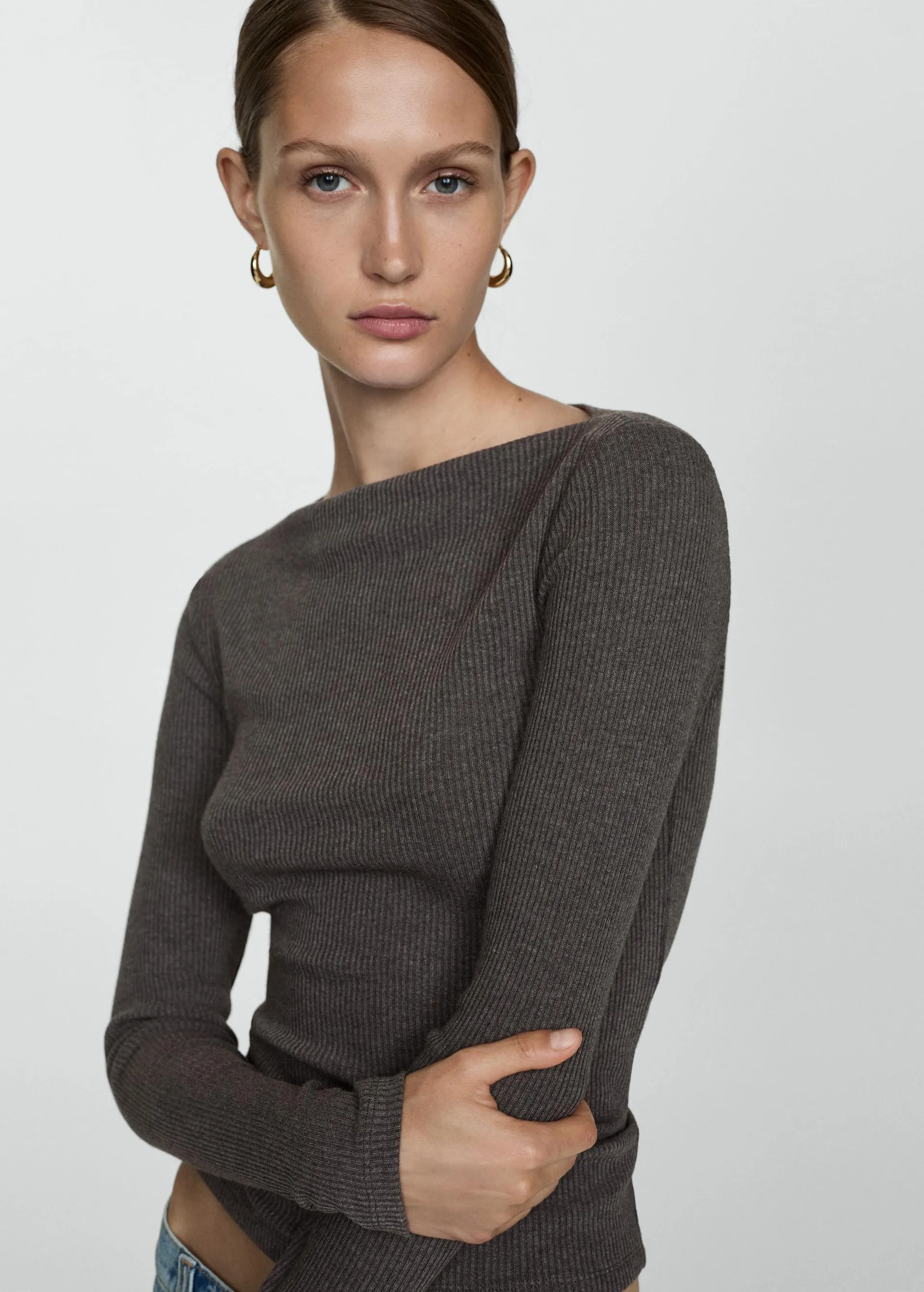 Long-sleeved knitted t-shirt