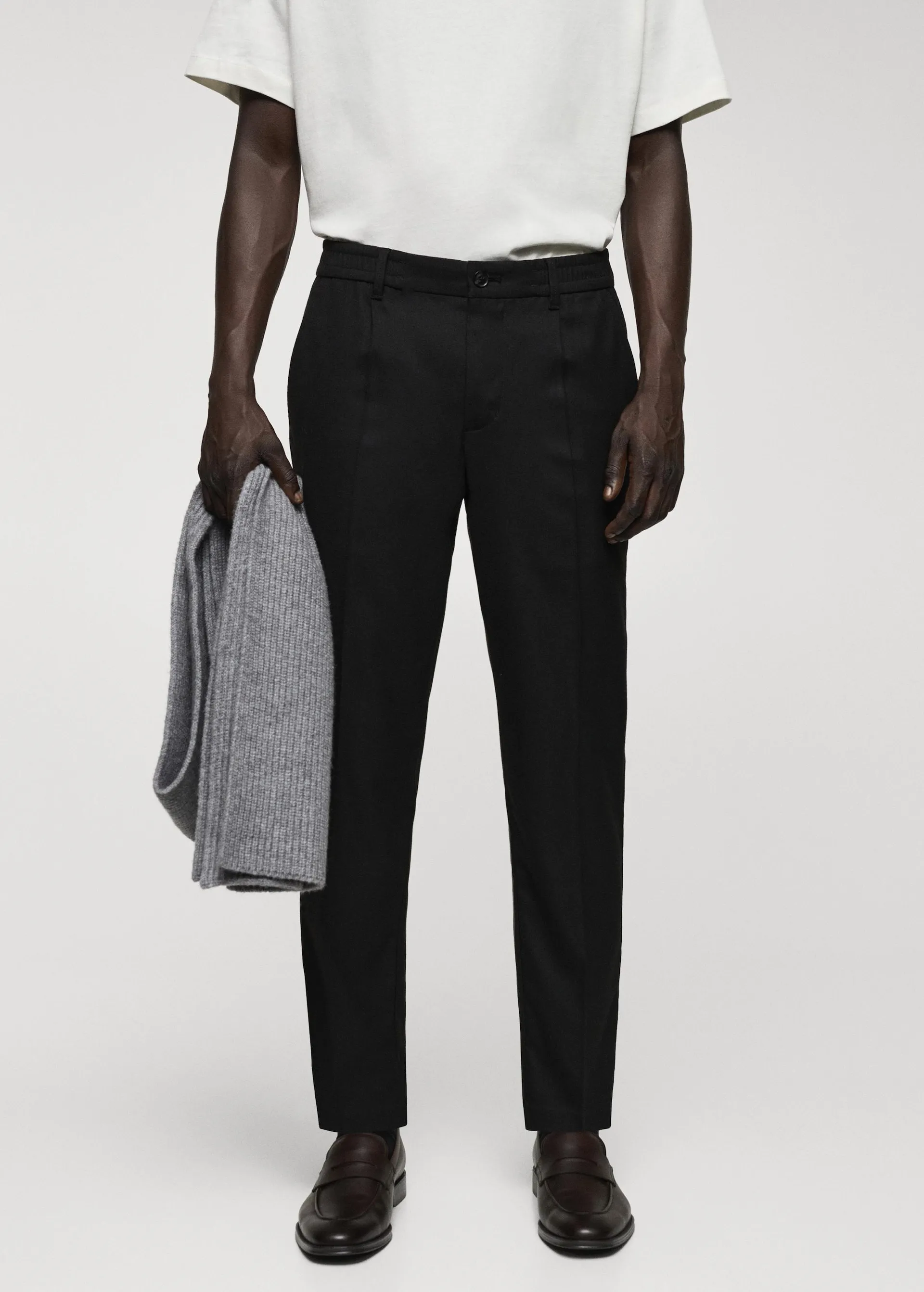 Slim-fit cotton pleated trousers