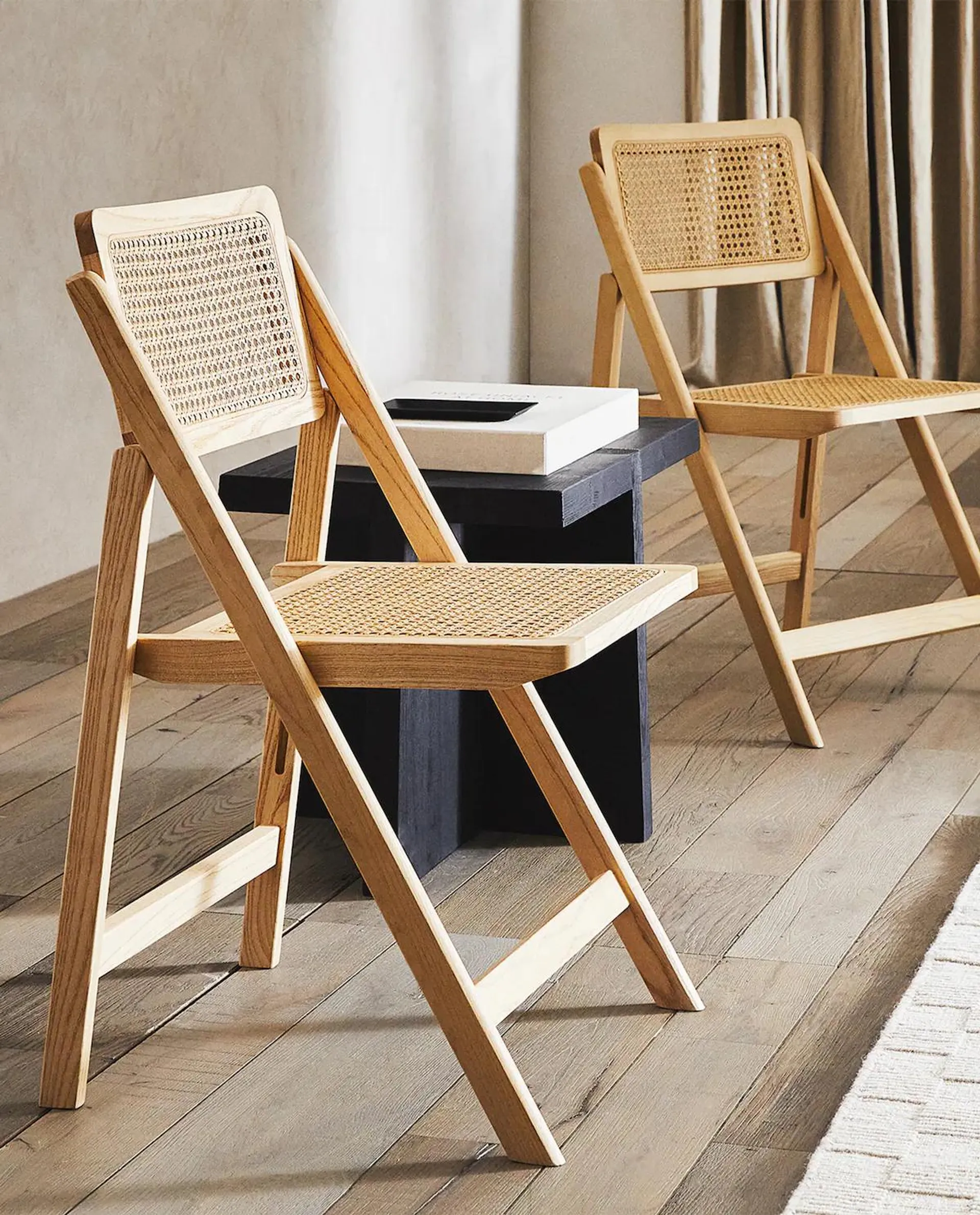 RATTAN AND WOOD FOLDING CHAIR