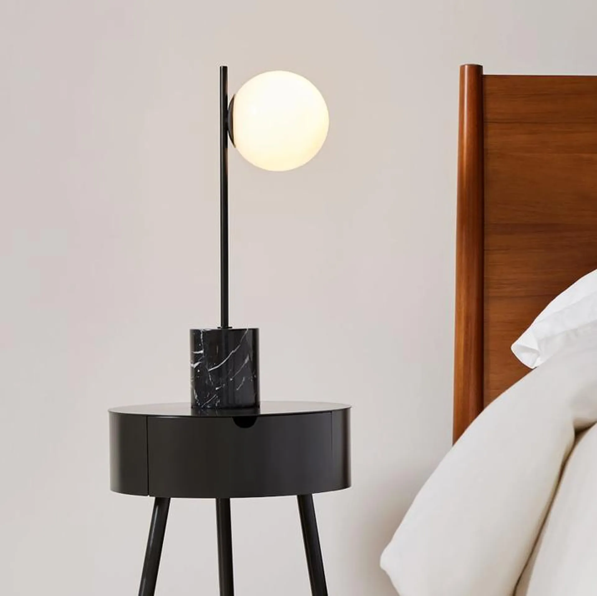 Sphere & Stem Table Lamp