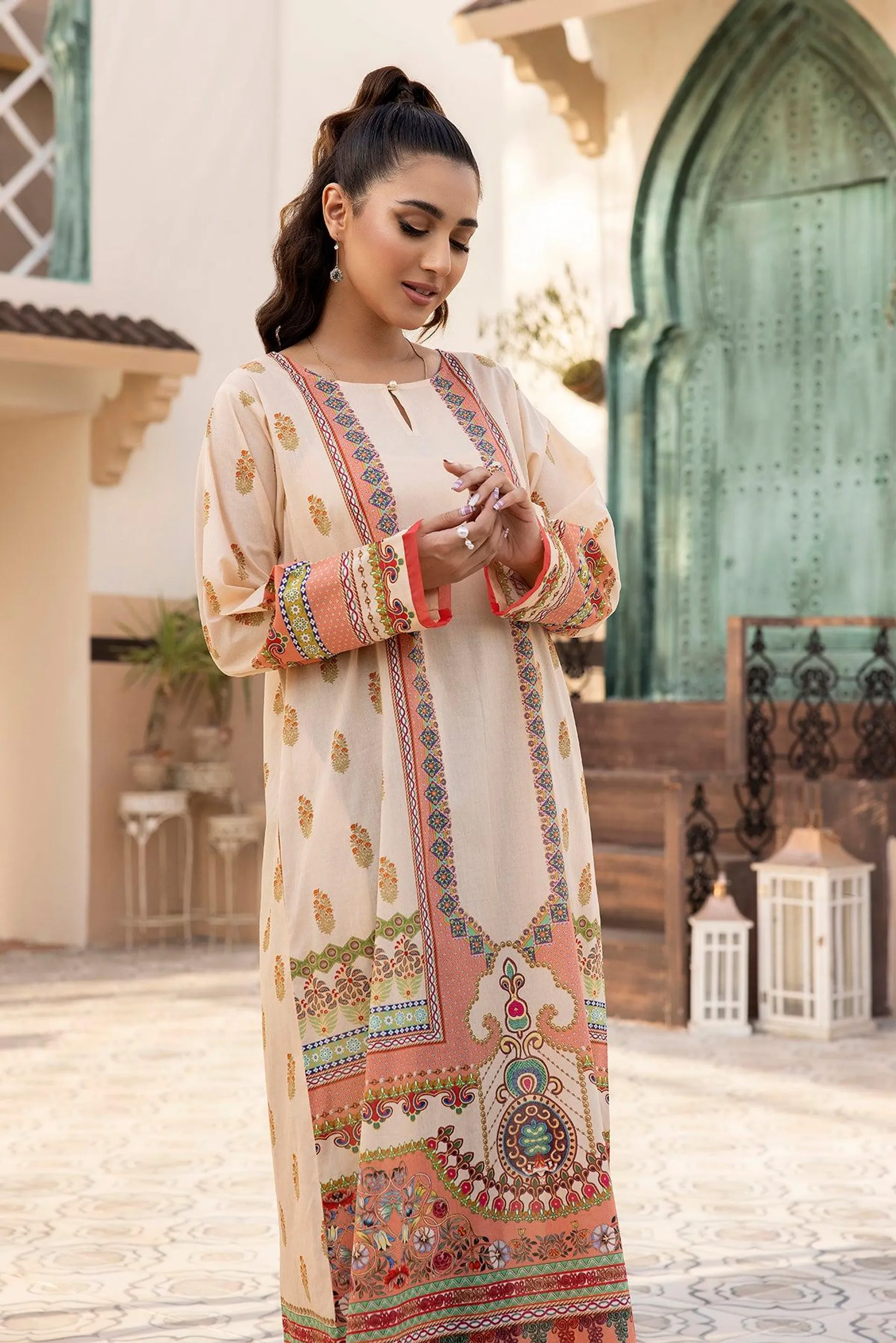 DS22-130-Printed Straight Fustaan 1PC